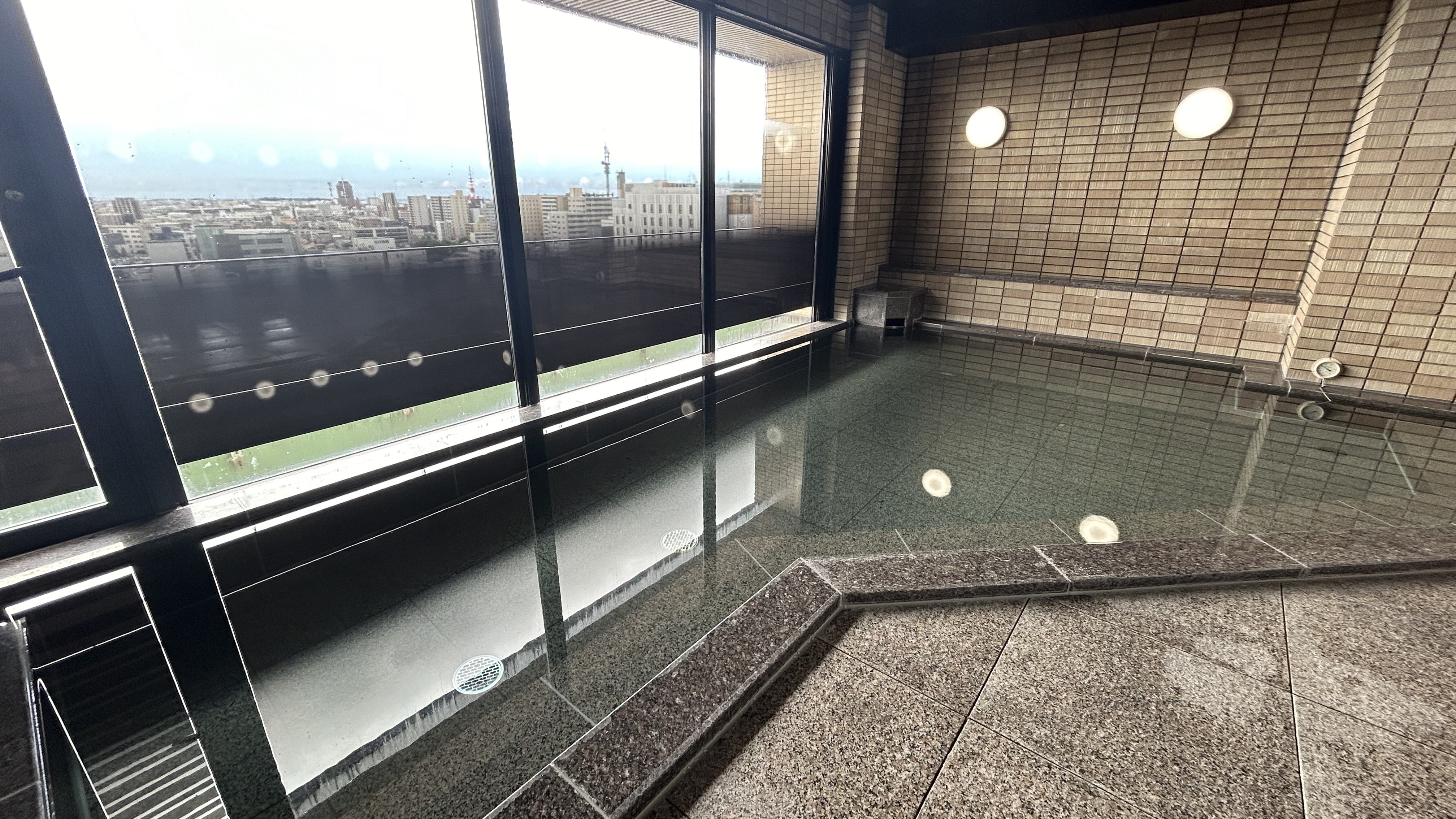 Women's bath