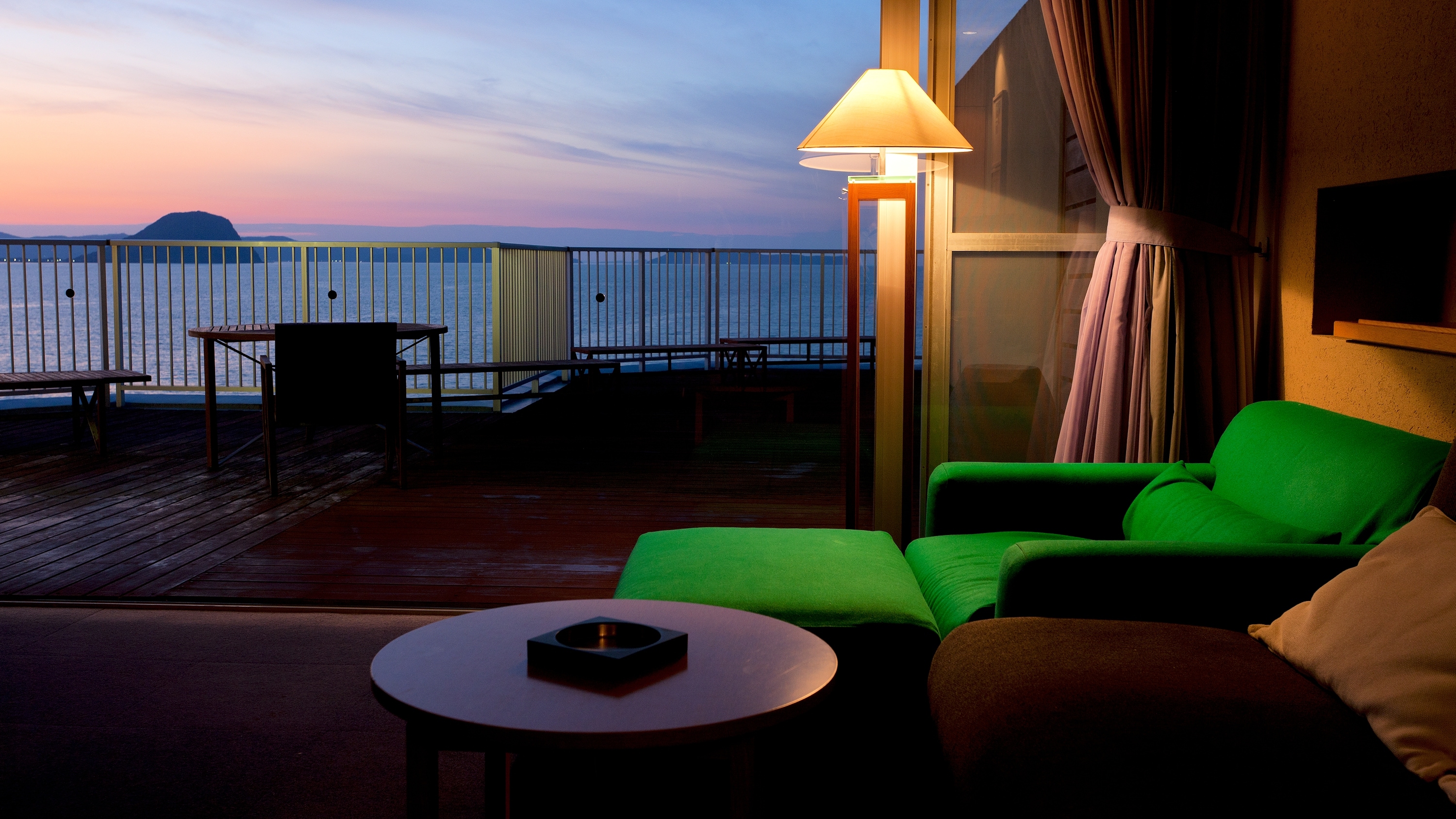 [房间] 带阳台的特别西式房间“The Moller” / 海滨 / 被眼前的壮丽景色所折服！ /禁止抽烟
