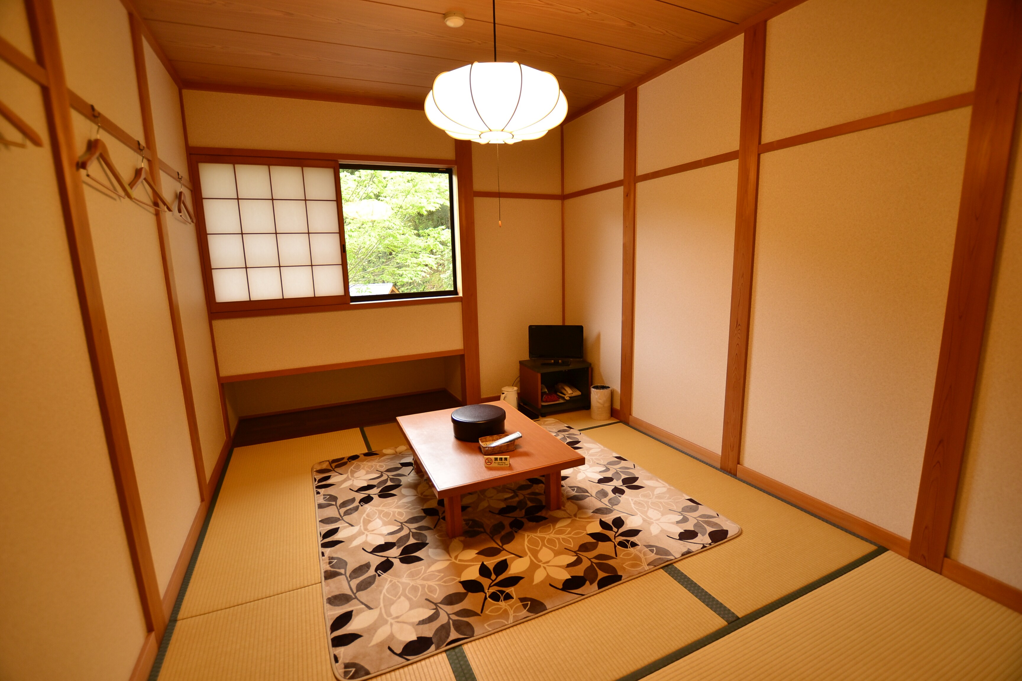 Japanese-style room 6-7.5 tatami mats [non-smoking room]