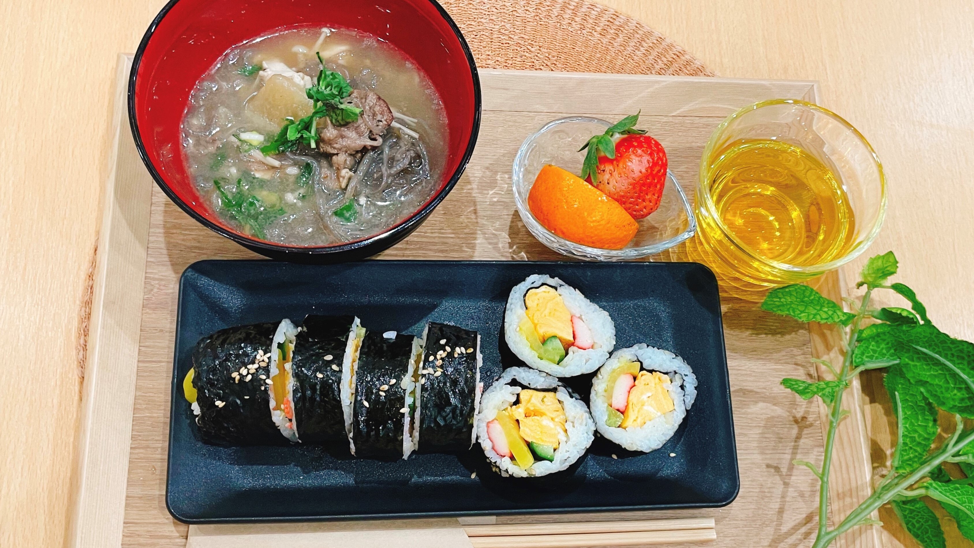 【腸湯早餐】韓式紫菜包飯和腸肉套餐