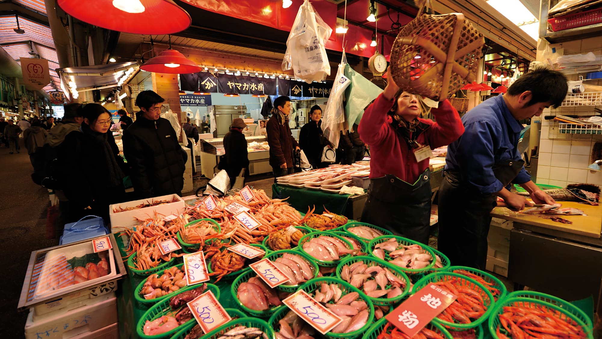 Omicho Market (about 10 minutes by car from the hotel)
