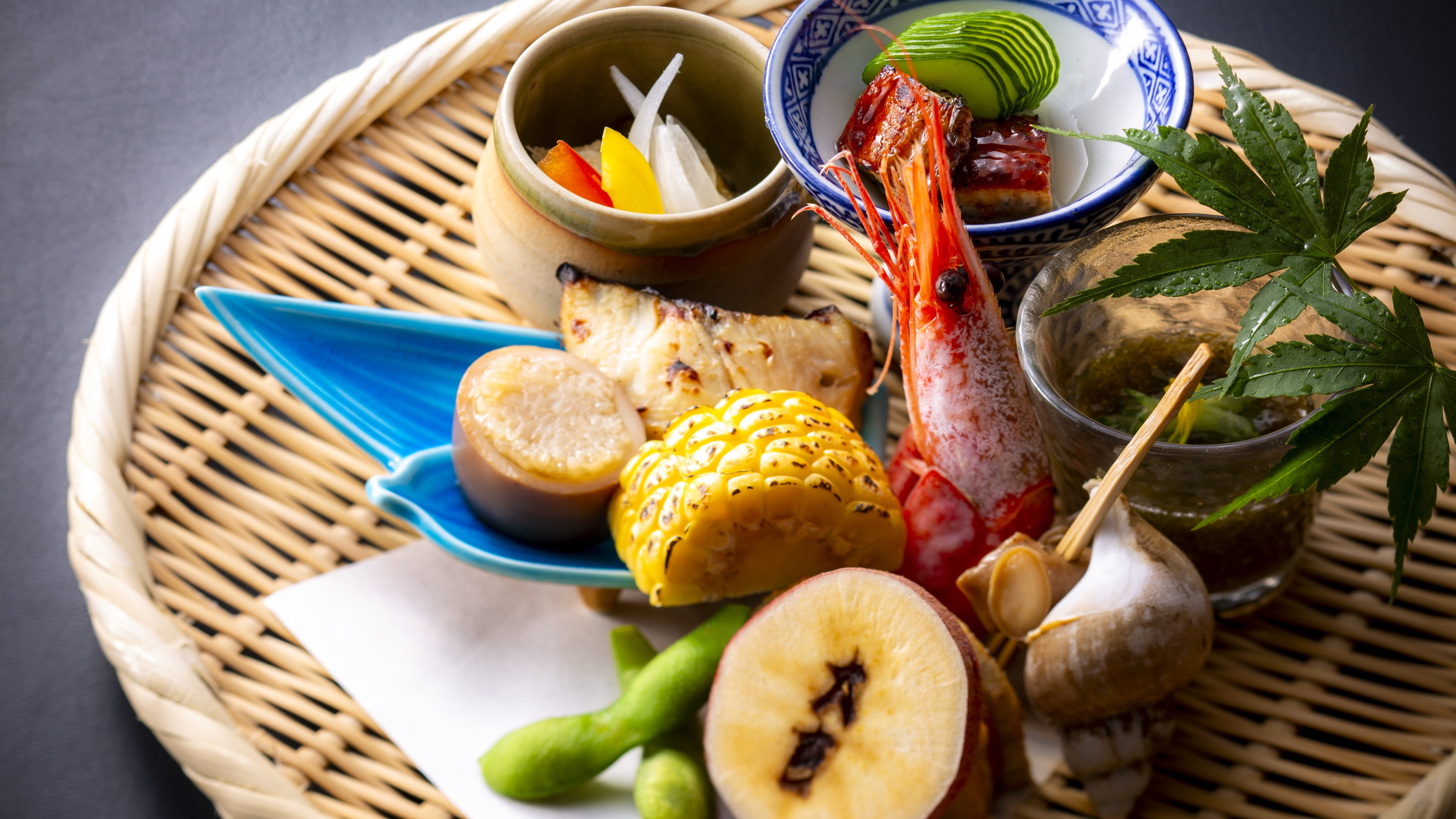 [Appetizer] Please enjoy your meal starting with the appetizer, which gives a sense of the season.