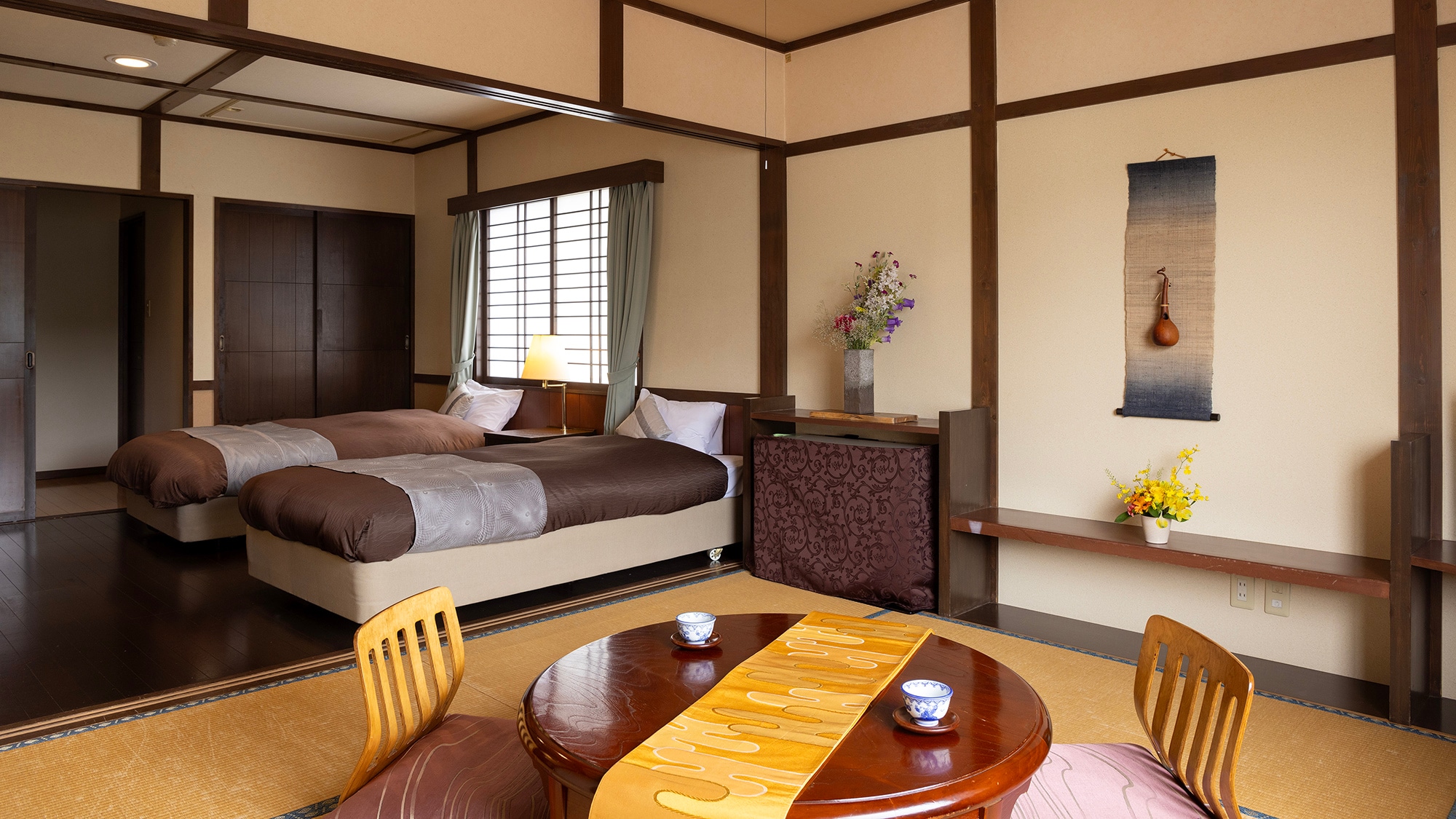 ■Guaranteed private semi-open-air bath■Deluxe Twin◇Kagaribi◇＜City side＞