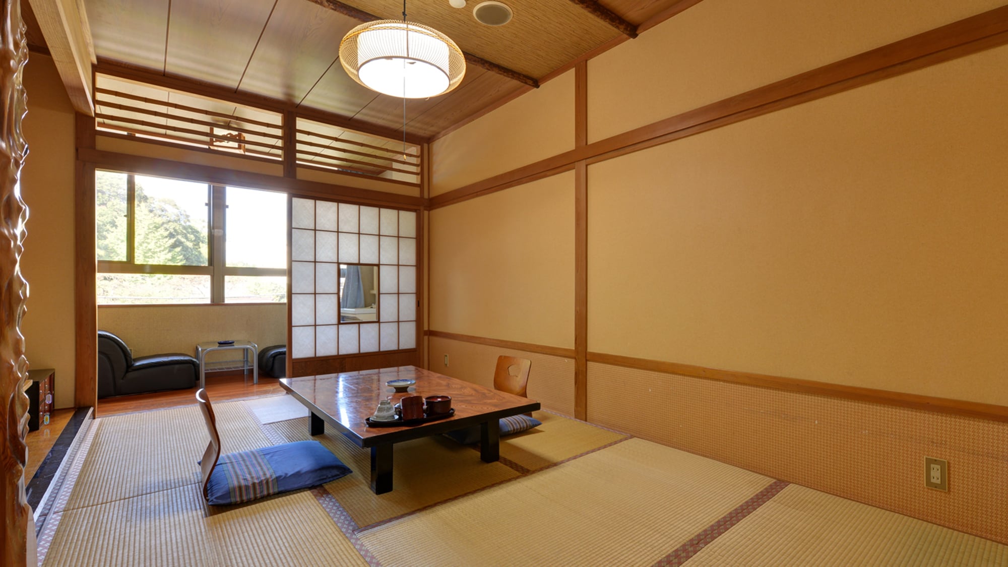 *Example of Japanese-style room (7.5 tatami mats/10 tatami mats)