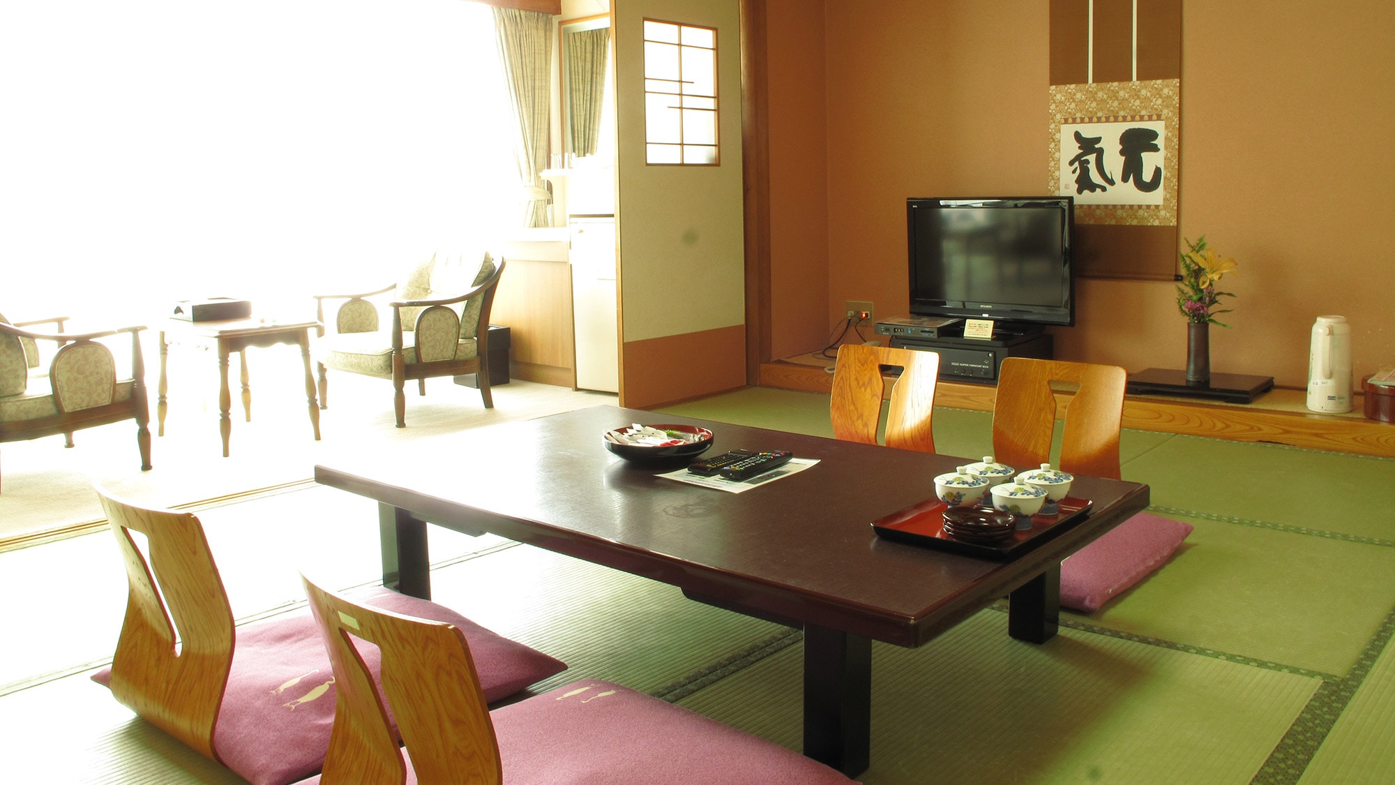 An example of a Japanese-style room with 10 tatami mats
