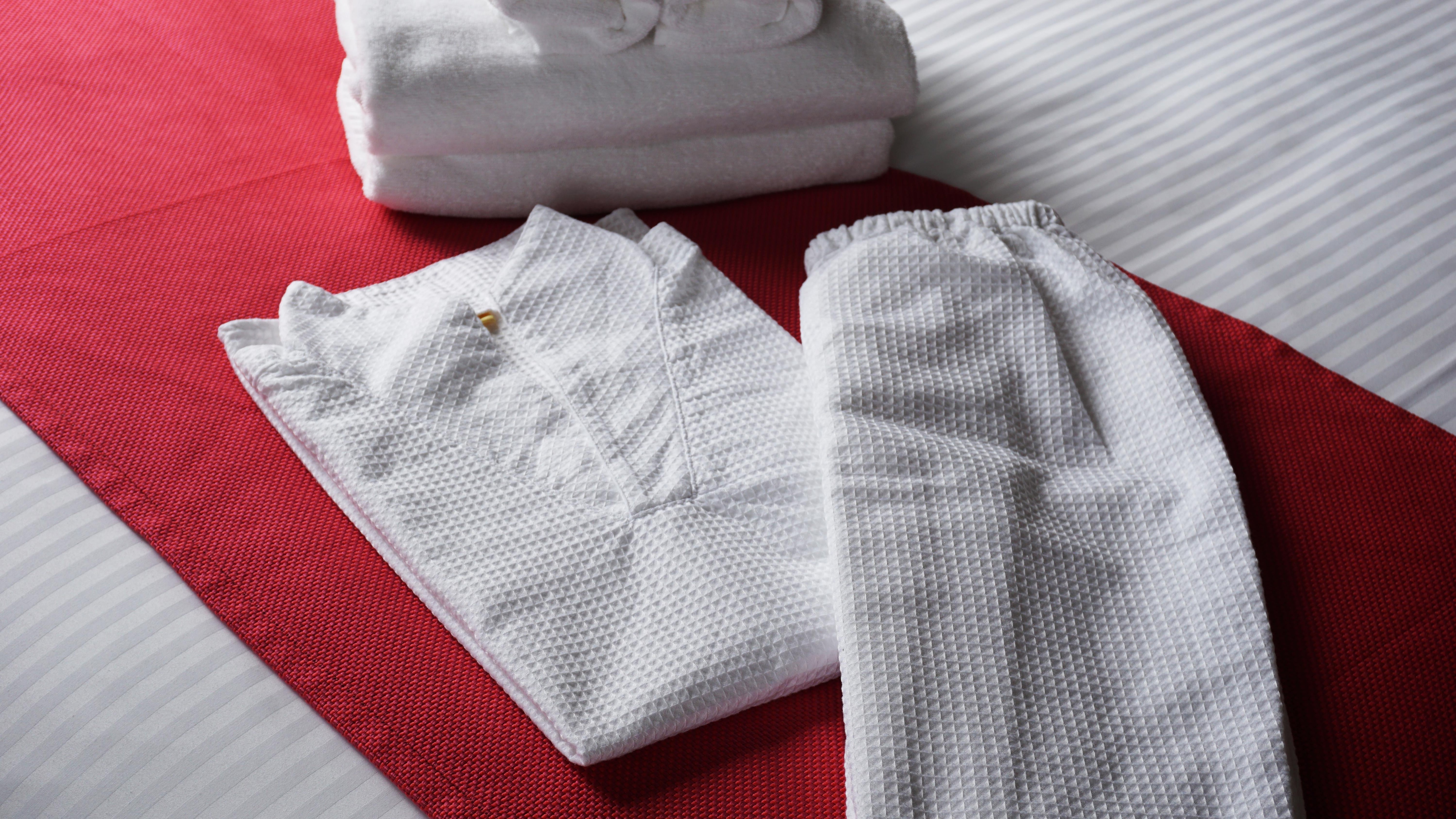 Plan with pajamas set (waffle ground, top and bottom, free size)