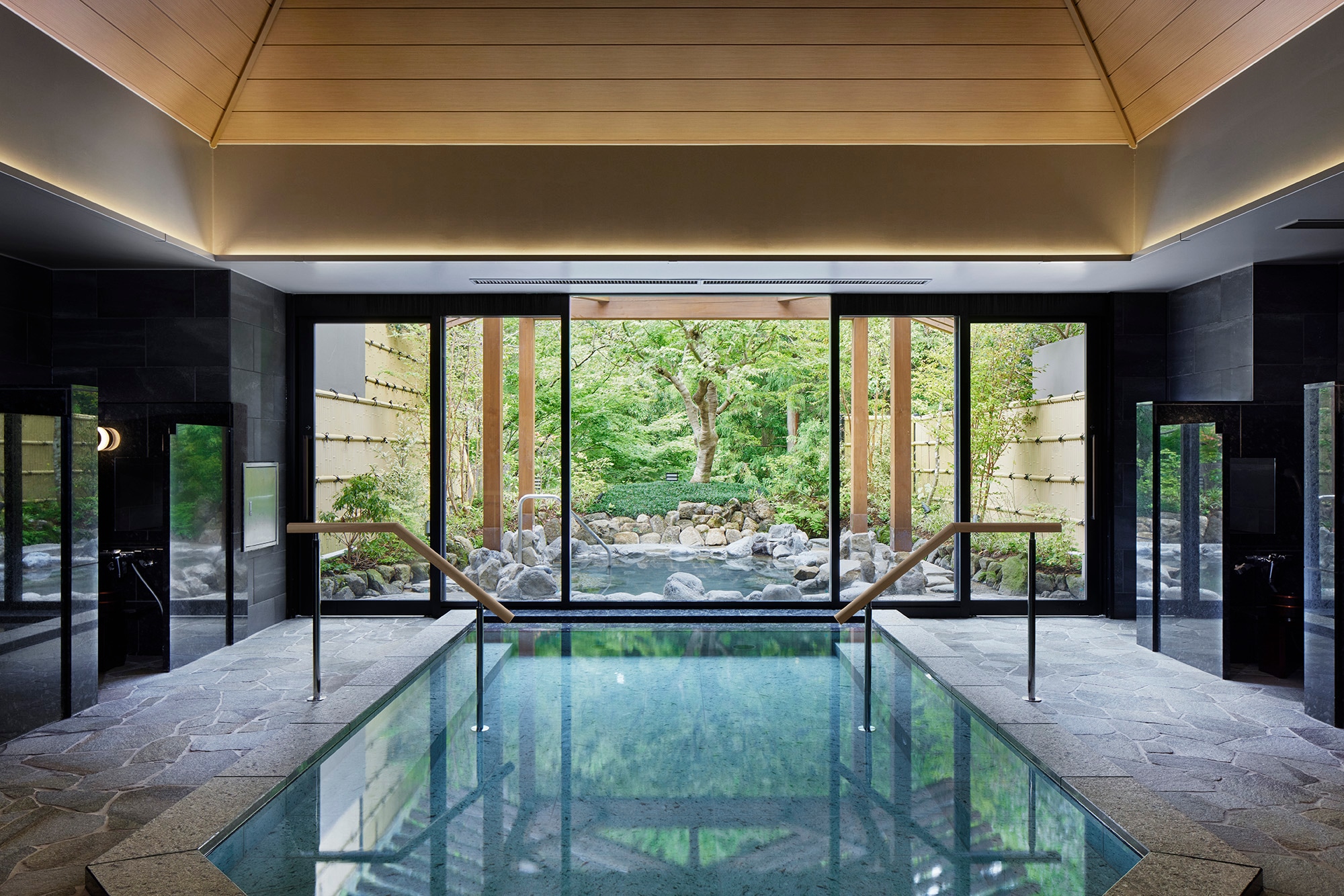 2F large public bath "Yamanoha"