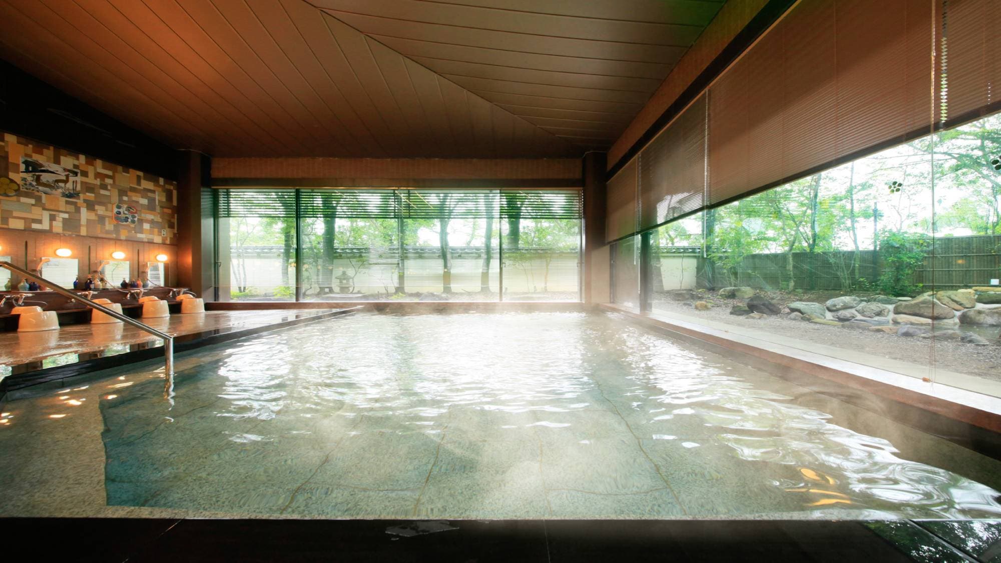 Hot spring: Indoor bath at the villa's Kana no Yu "Koume no Yu"