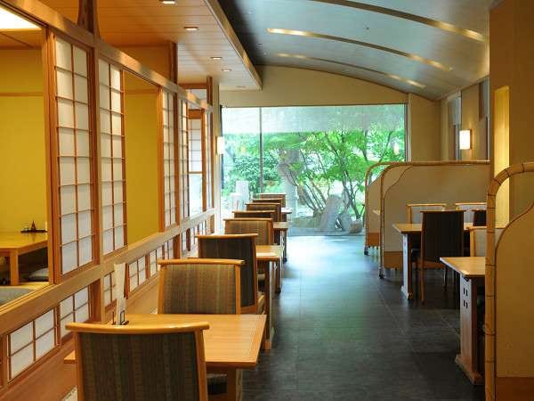 Japanese restaurant Kigen Saryo Inside the restaurant [Hall]