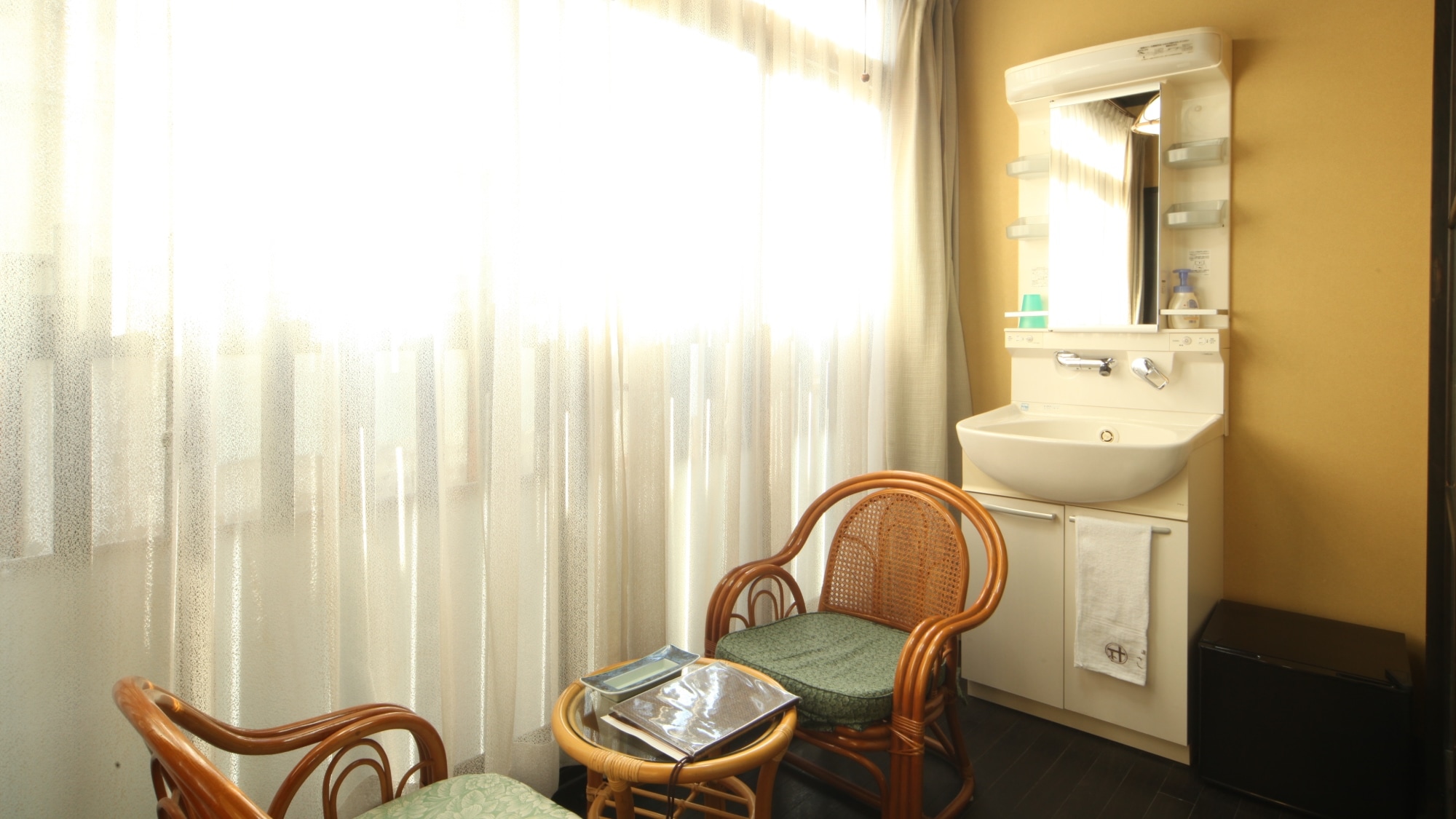 There is a washbasin in each room