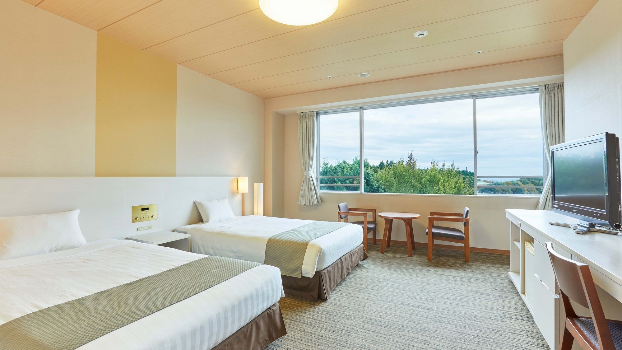 [标准双床间] 标准双床间。