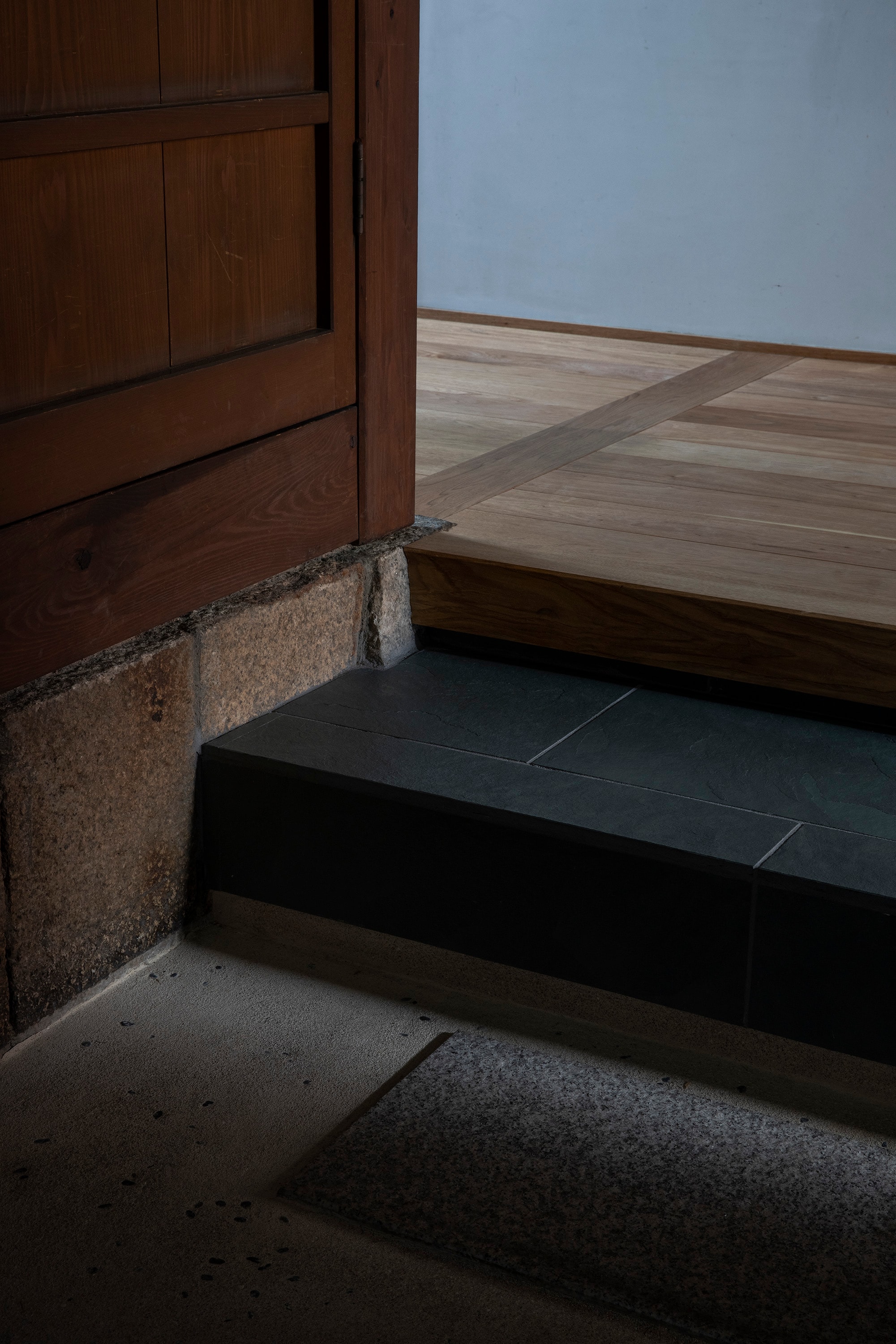 Earthen floor