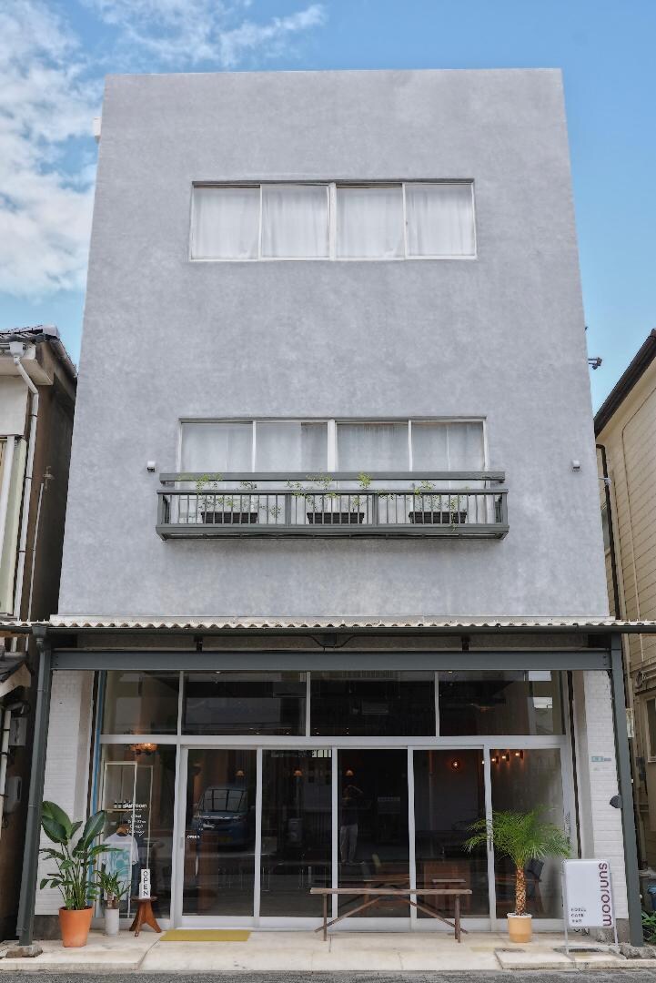 Exterior (overall)