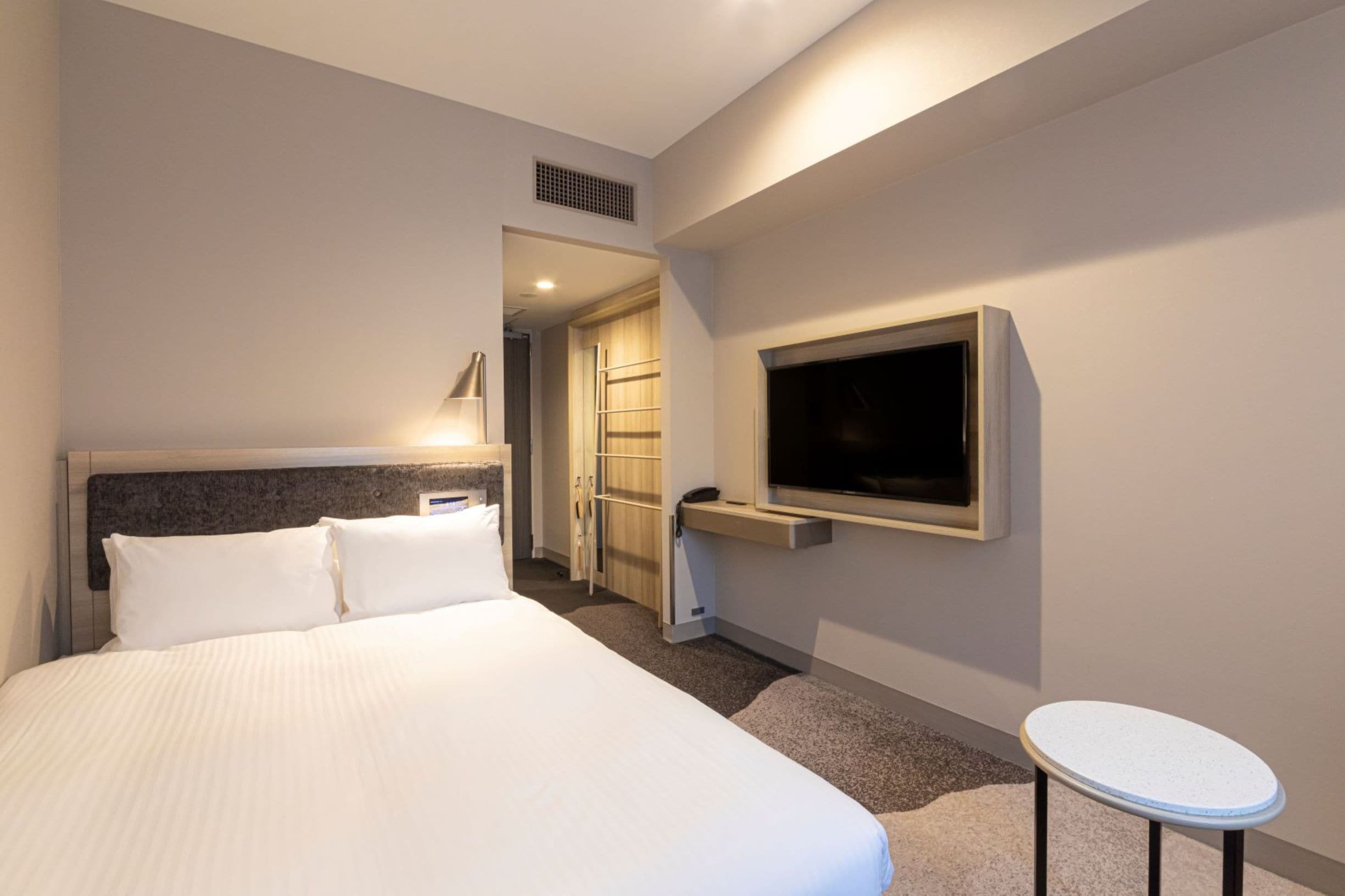 [Non-smoking] Double room sofa type (17.5 square meters)