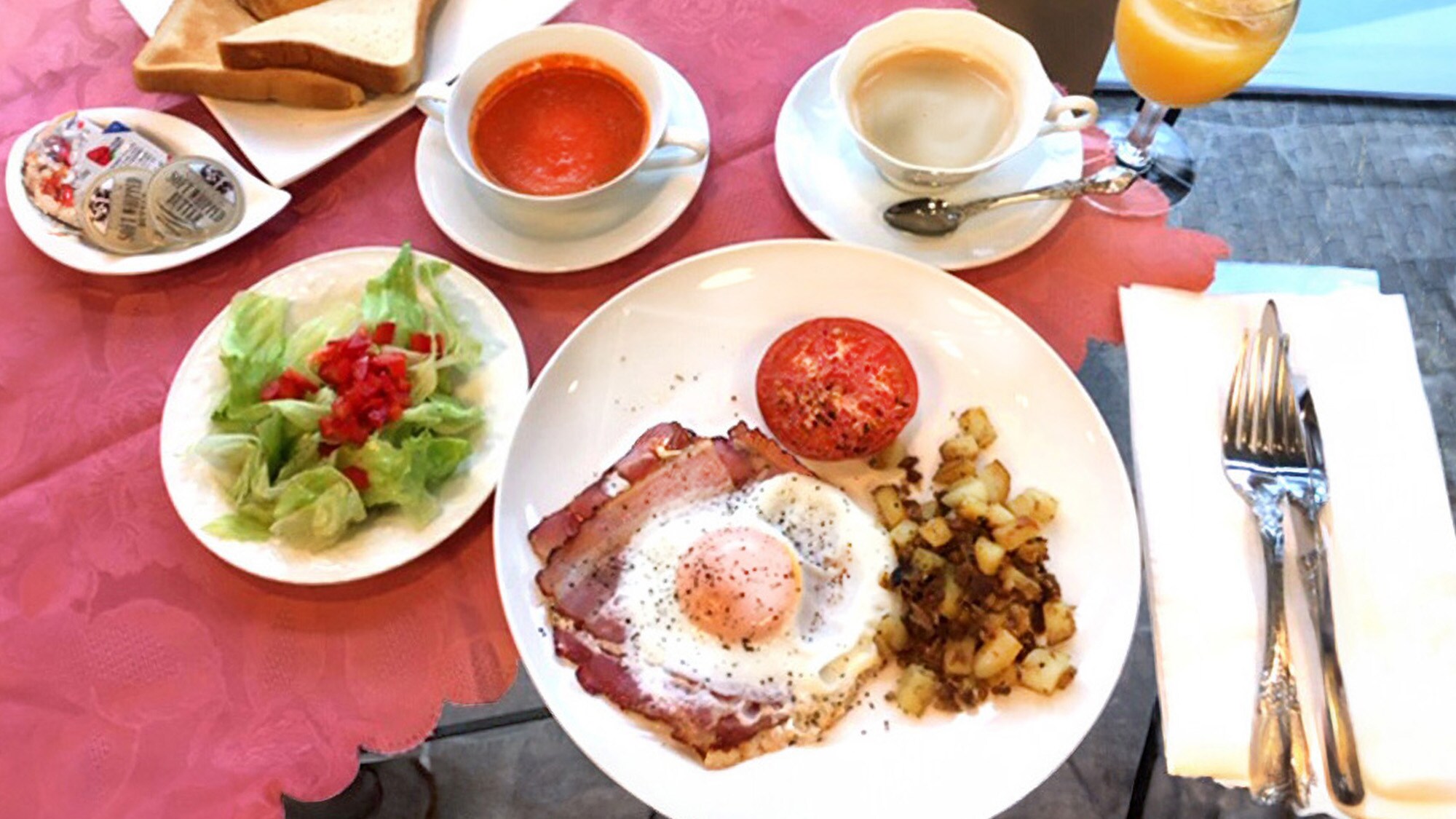 ◆Breakfast includes egg dishes, potato dishes, and soup of the day specially prepared by a German chef