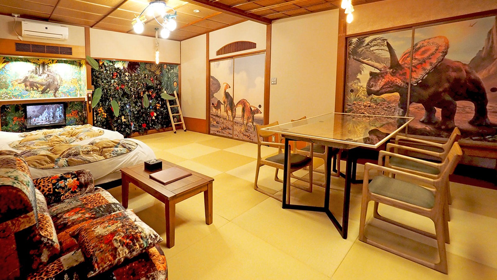 Dinosaur Room [T-REX]
