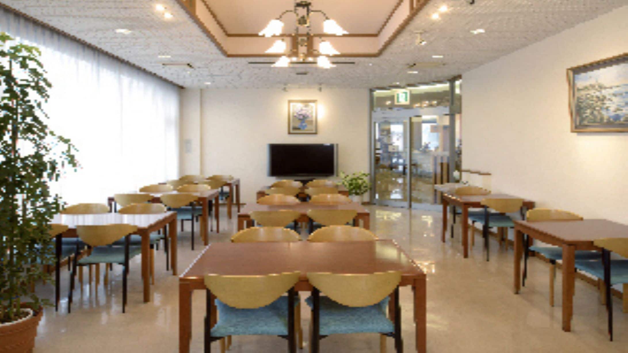 Restaurant “Marika” [Business hours] 7:00 a.m. to 9:00 a.m.
