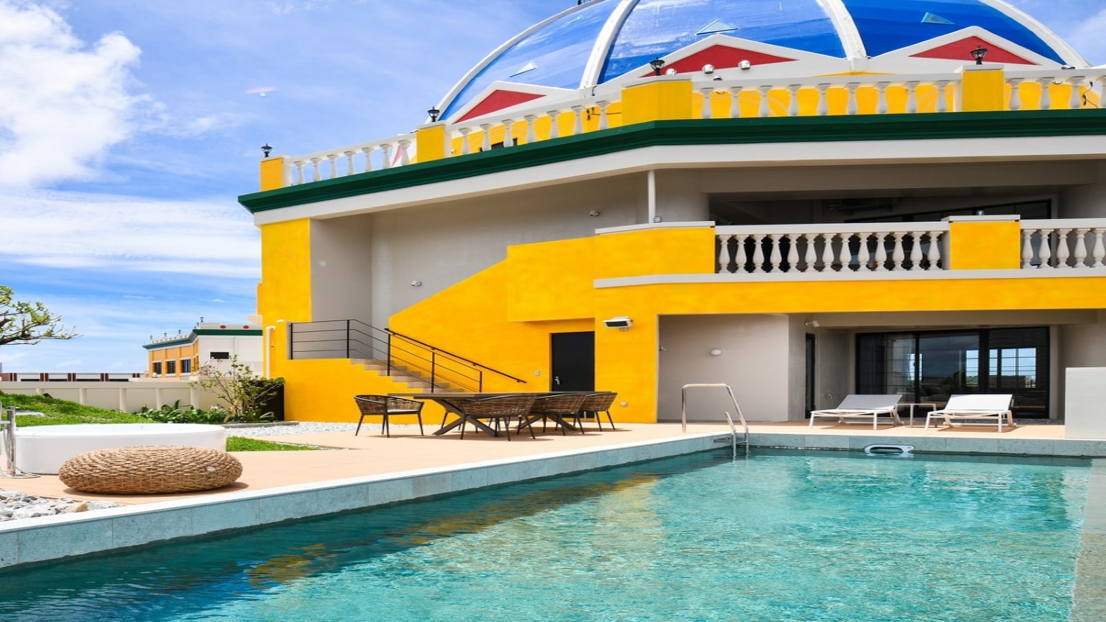 Diamond suite