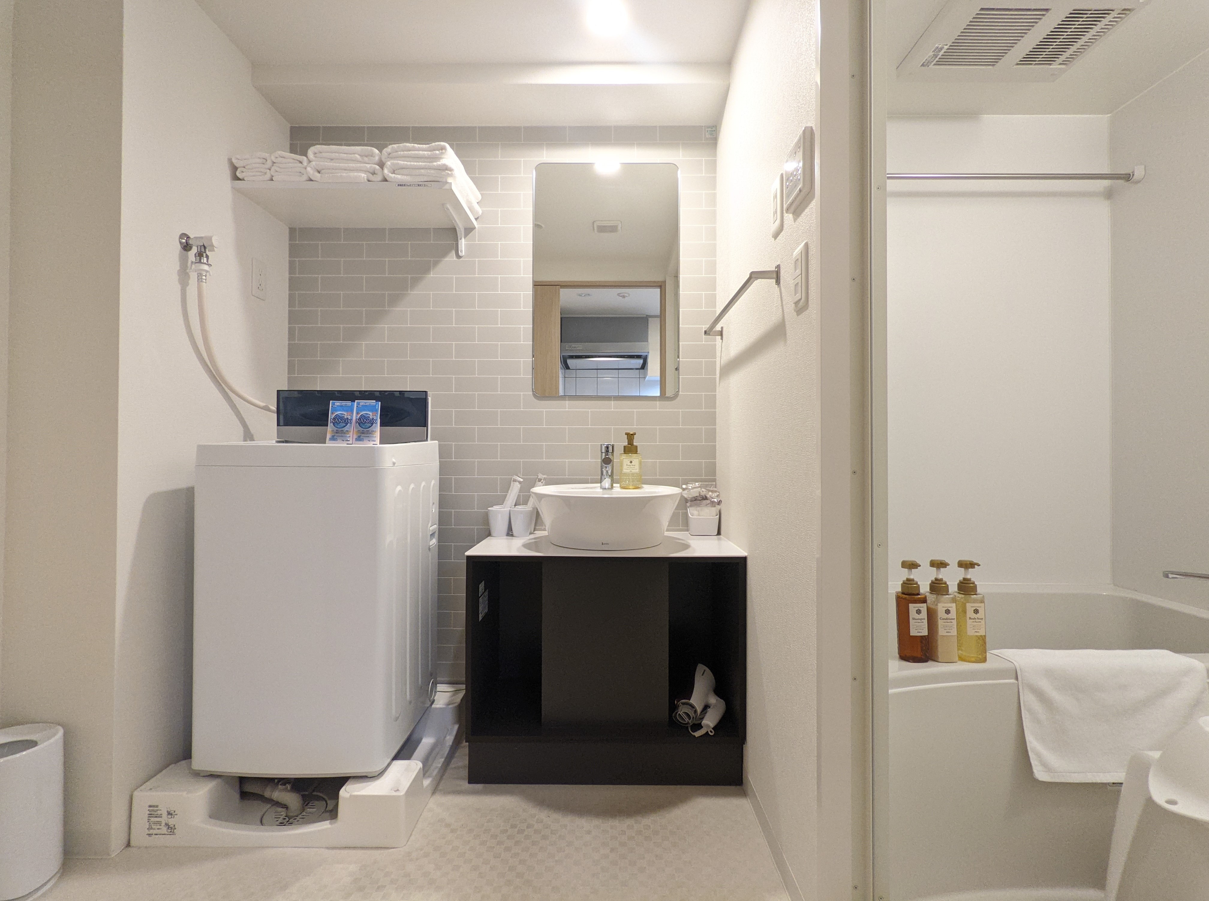 Bathroom_washing room_washing machine_3