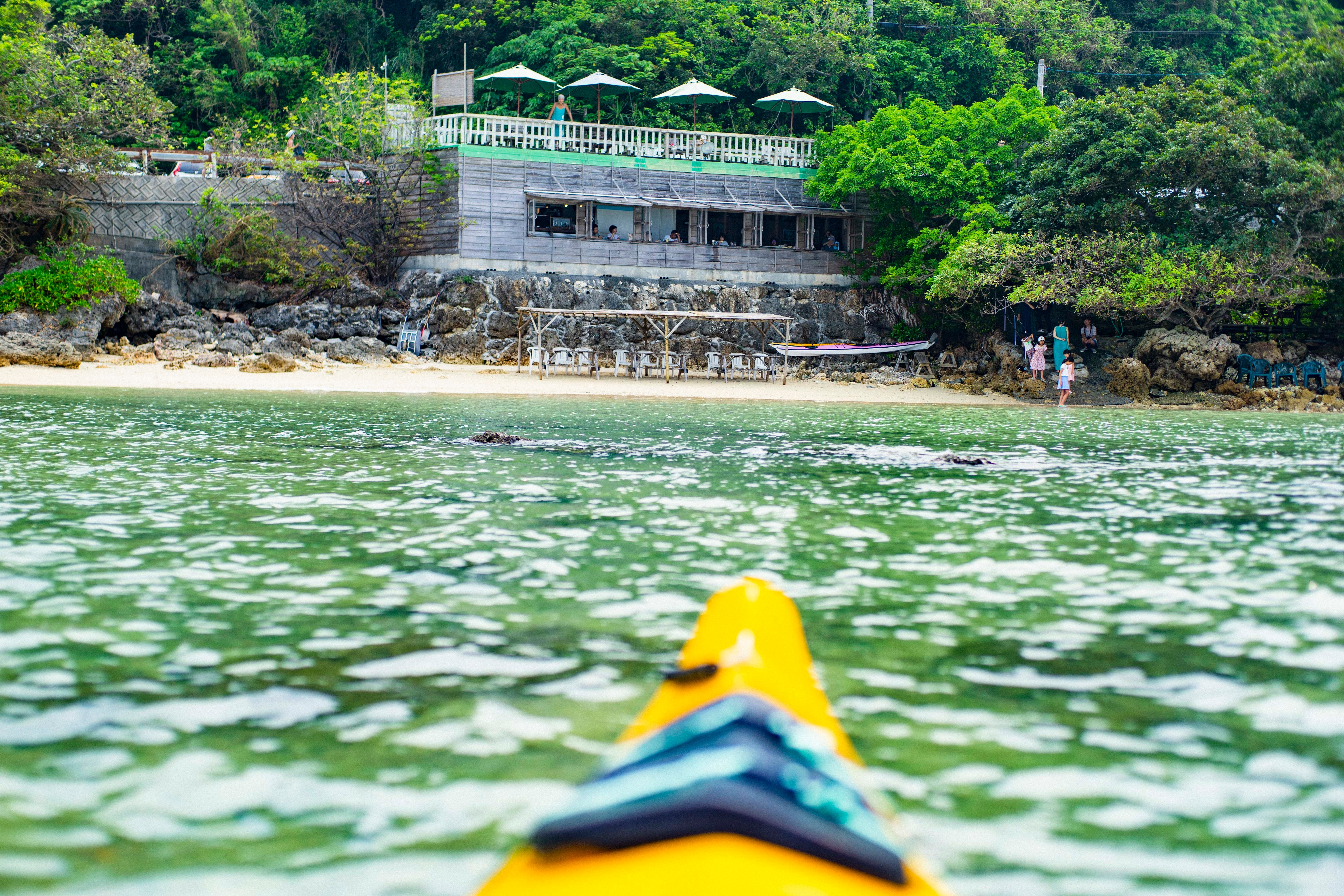 Beachside teahouse
