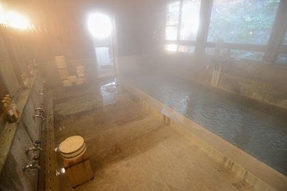 Himenoyu (female bath)