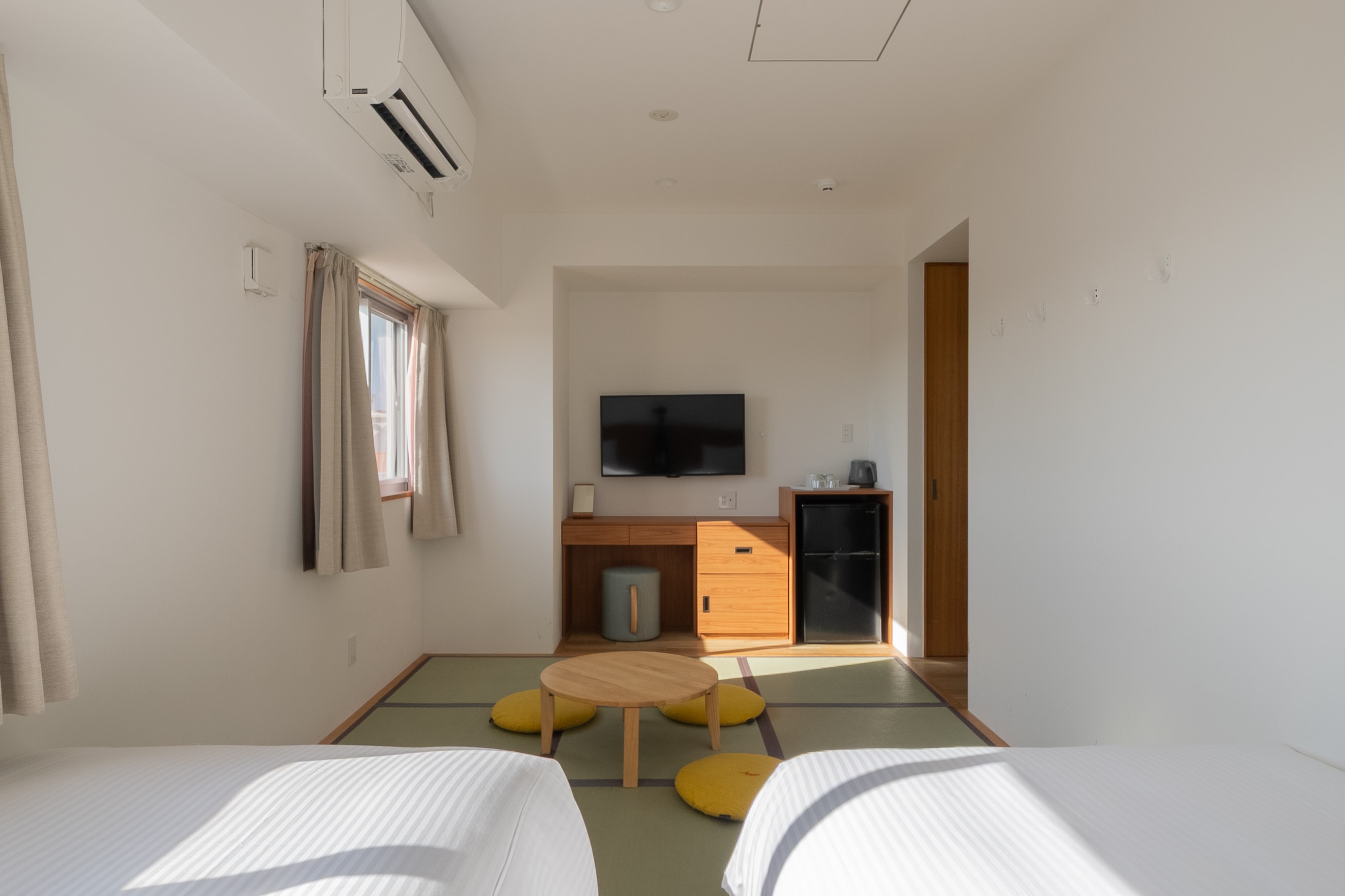 [New building: Japanese-Western style rooms]