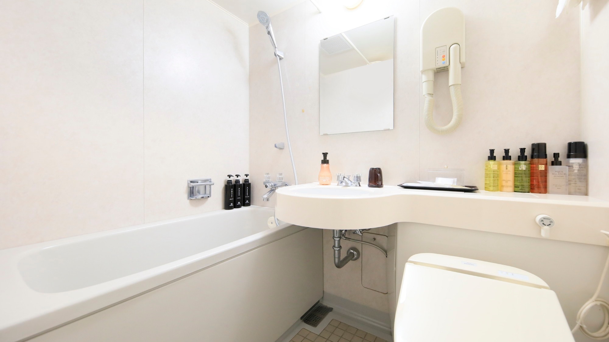<Non-smoking room> Selected room *Bathroom may be a unit bath