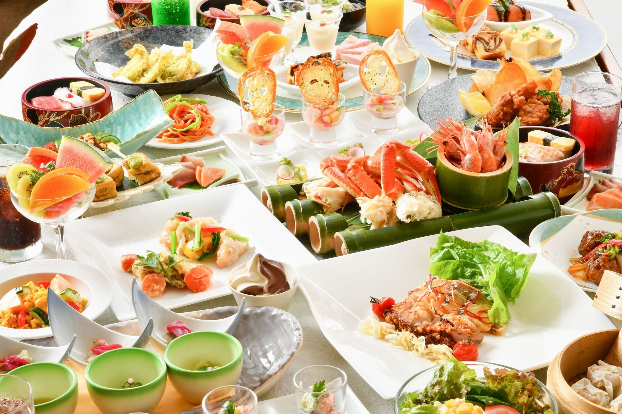 บุฟเฟ่ต์มื้อค่ำโรงแรมฮาร์เวสต์ (รวมบัตรเข้าชม)