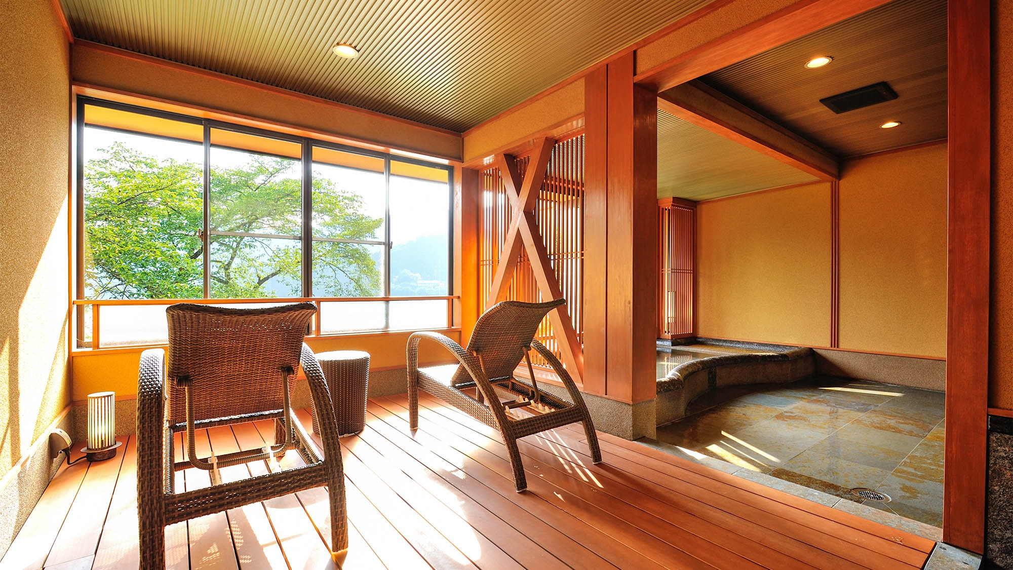 ・＜Private Bath Kazeoto＞A luxurious time spent overlooking the lake in all four seasons