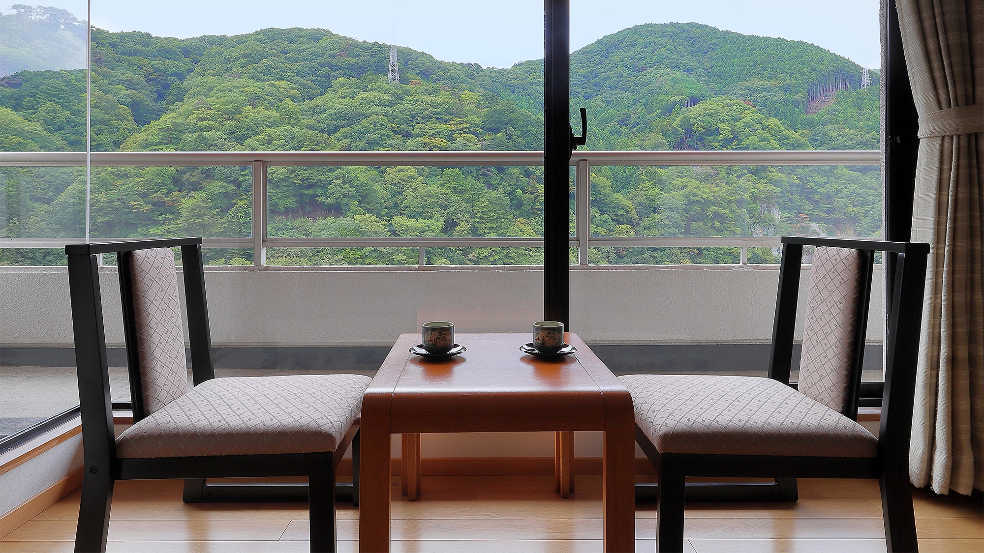 [Japanese-Western room] Top floor / Renewal twin [Non-smoking]