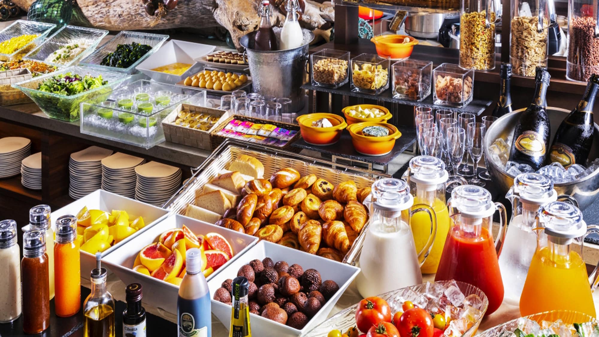 Breakfast buffet image