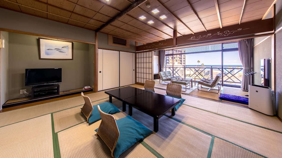 [Japanese-style room with sea view (12 tatami mats)] Spacious