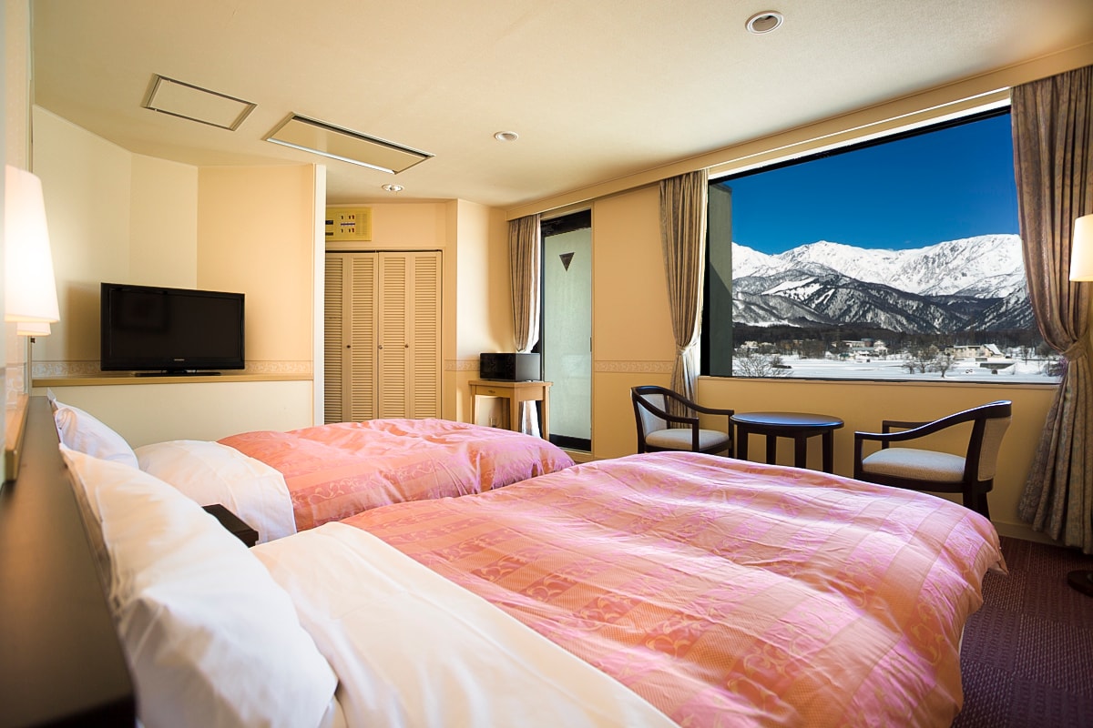 Western-style room twin type with snowy scenery