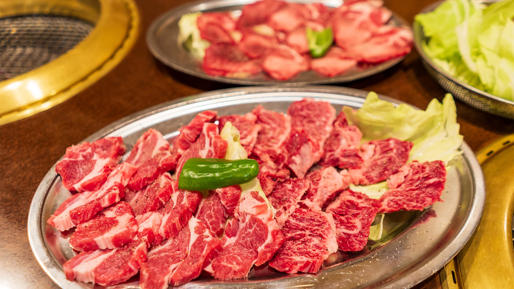 Iida là thành phố của món yakiniku. Chúng tôi sẽ giới thiệu cho bạn một số nhà hàng ngon trong khu vực.