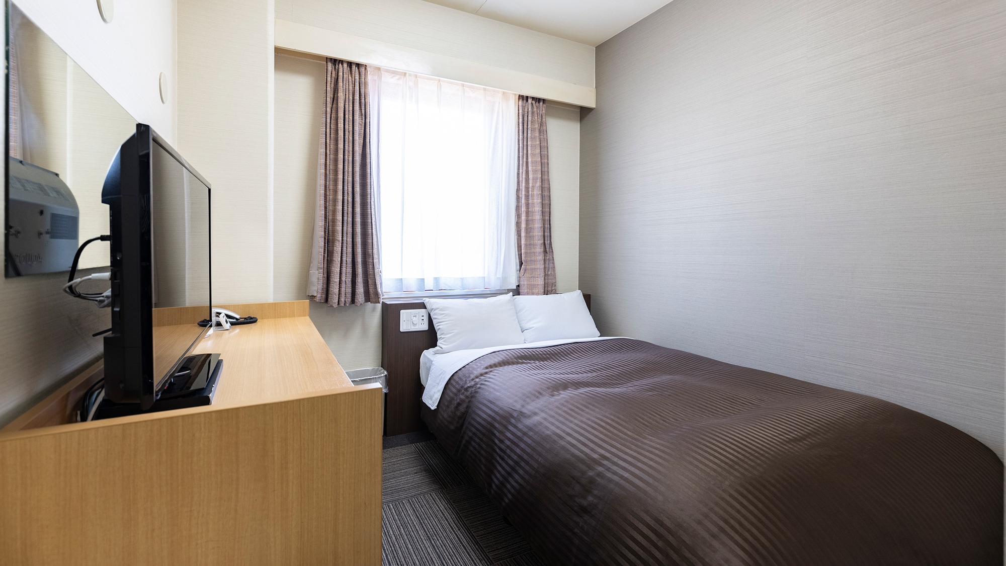Semi-double room [12㎡, bed width 120cm]