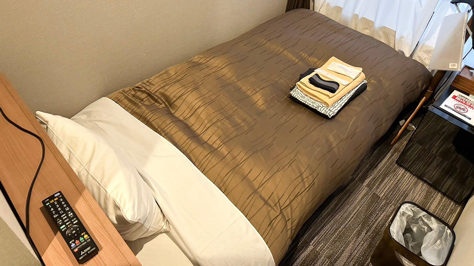 ・【單人房】在色調沉穩的房間裡，可以讓身心得到喘息。