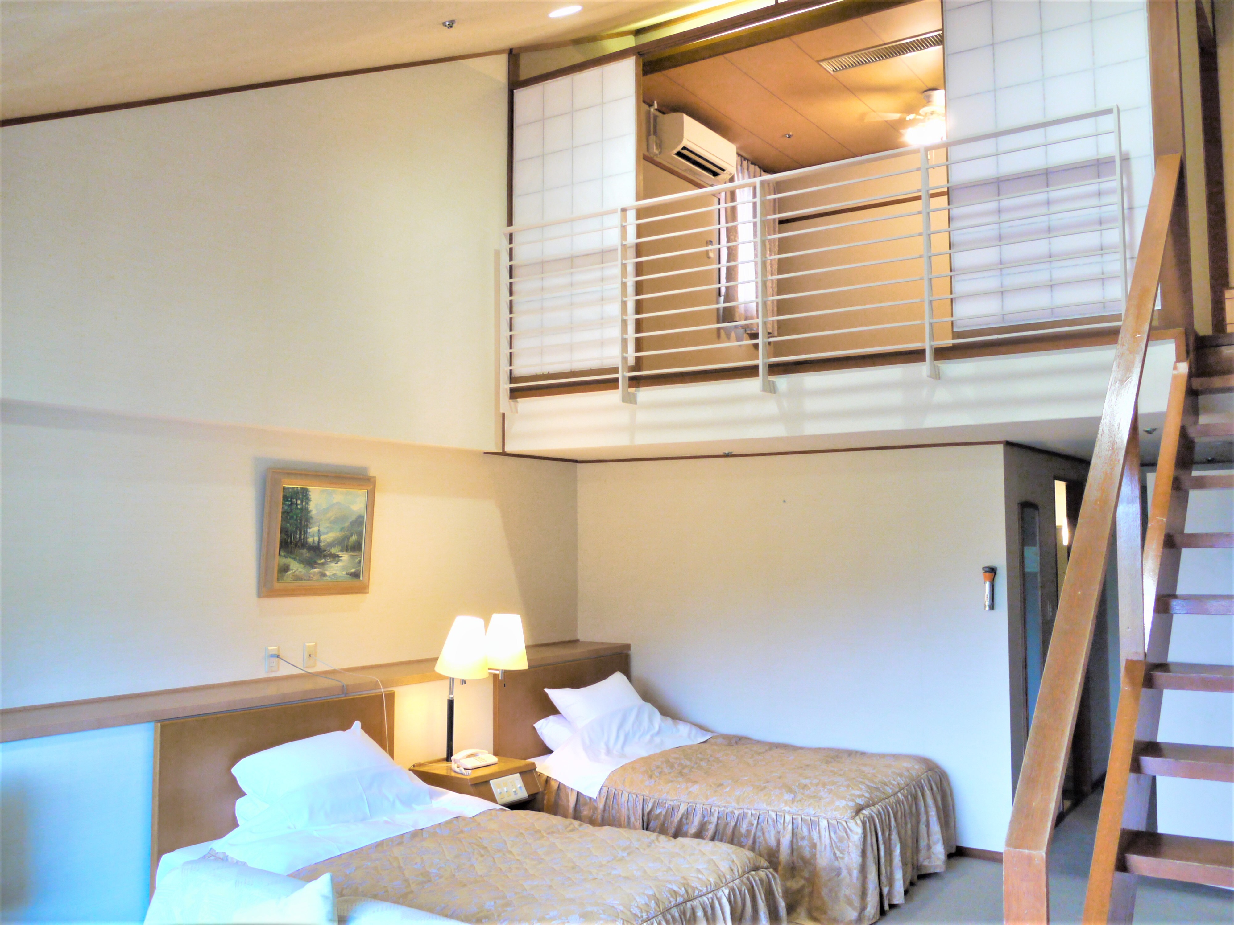 [Only 1 room available] Japanese-Western style room with loft [8 tatami mats + twin] (42 square meters)