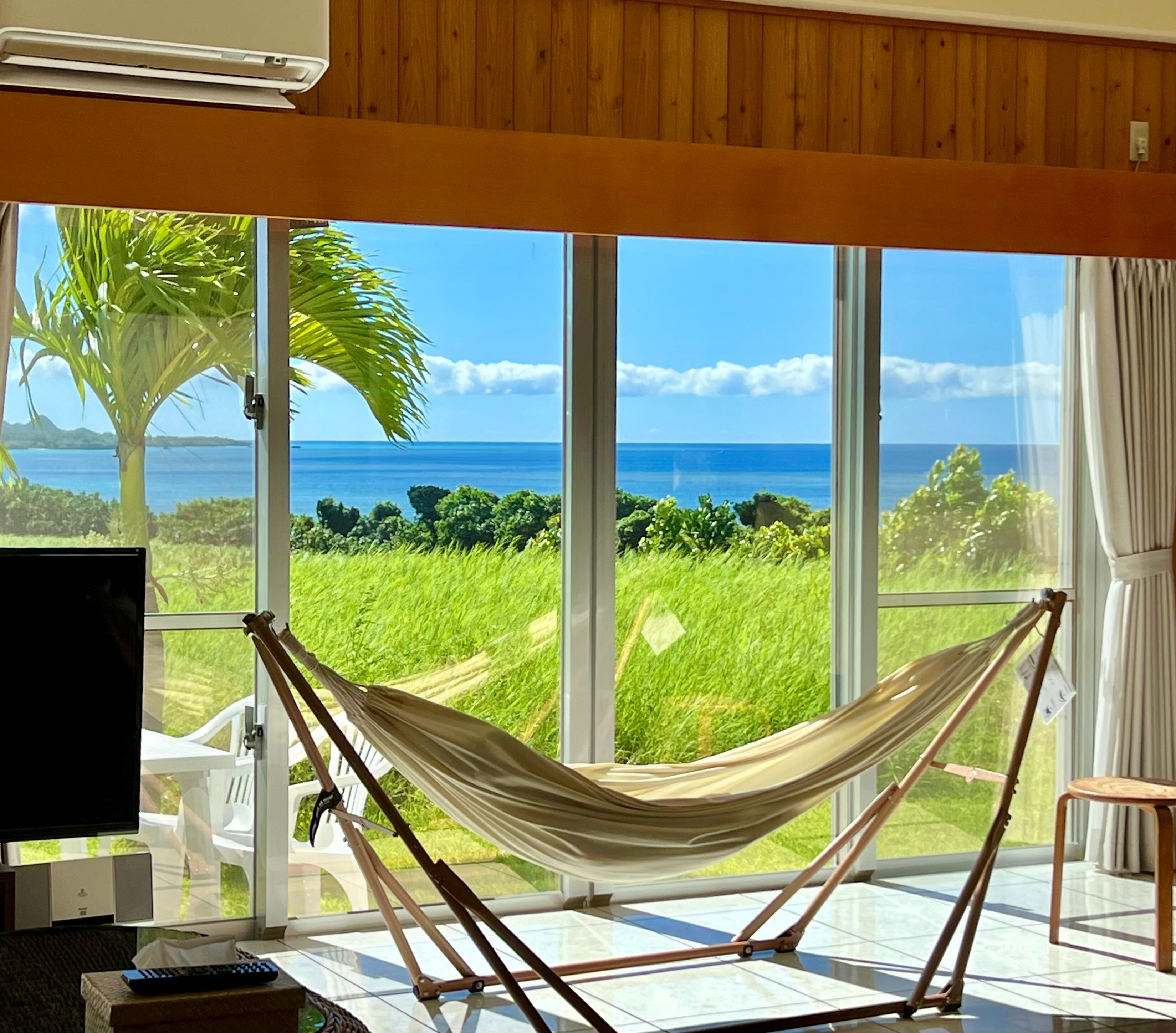 tempat tidur gantung