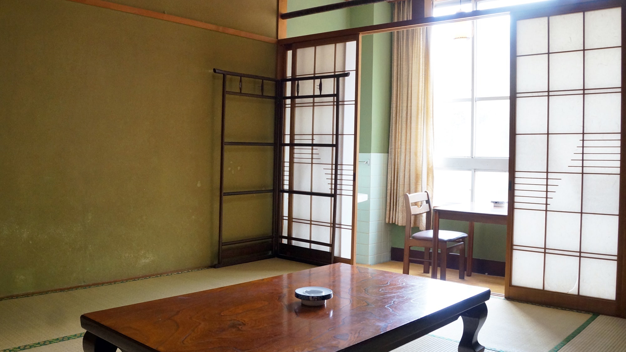 * Some rooms can accommodate up to 8 people. For more information, please contact us ♪
