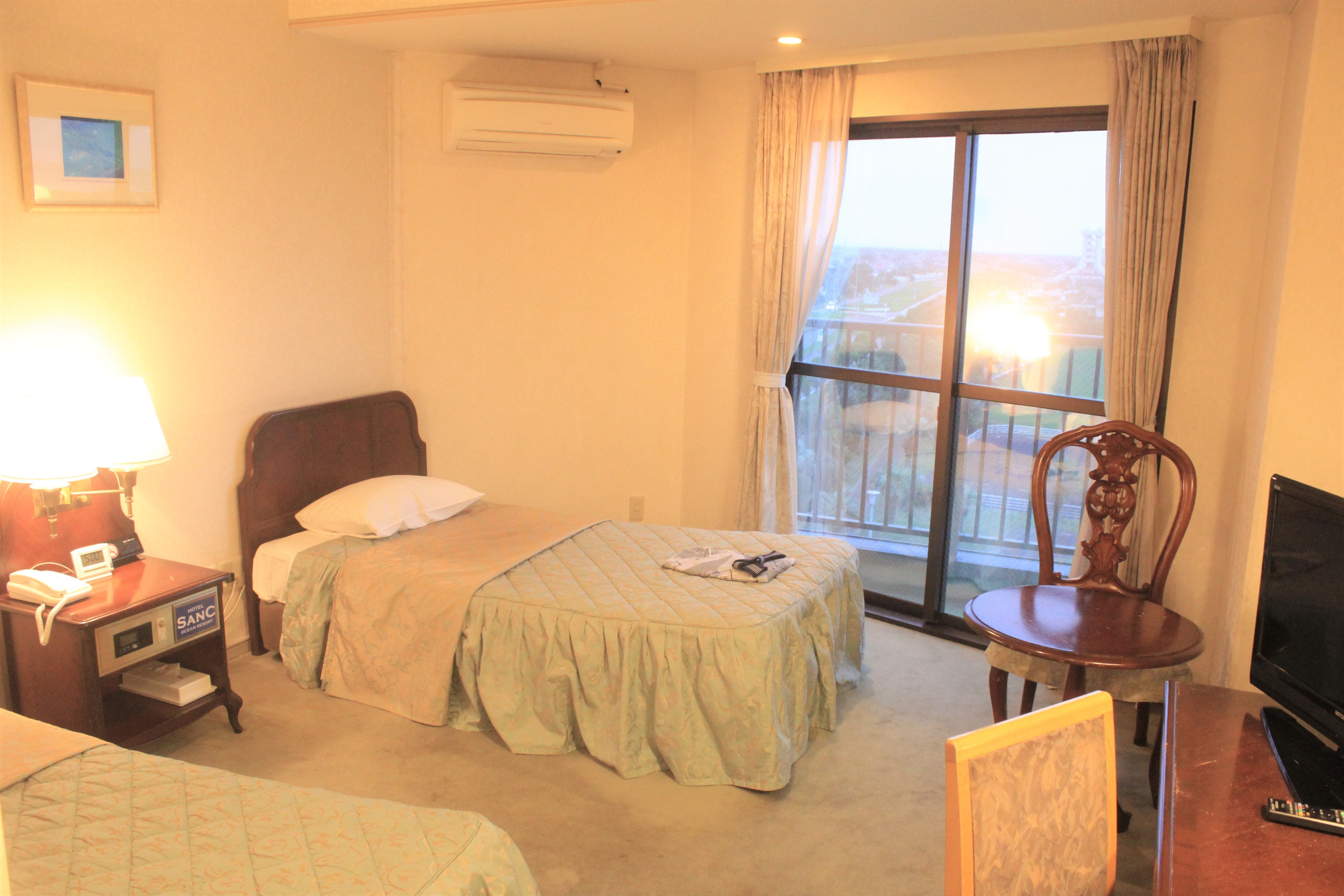 Western-style room (standard twin)