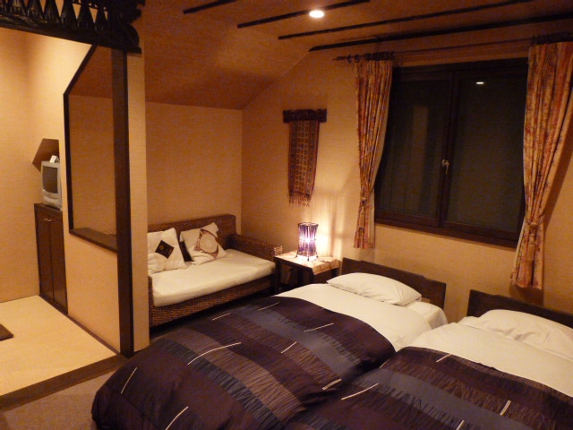 Mini Japanese-style room (Asian twin room) Non-smoking Toilet and washbasin included