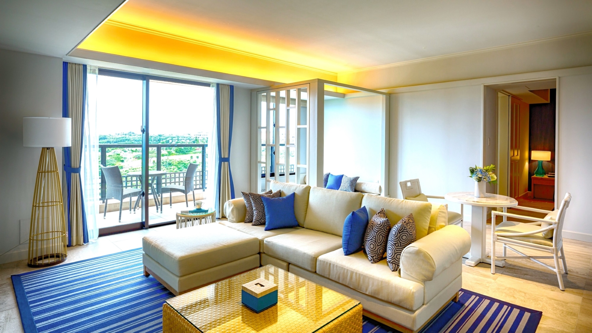 [Mirage Floor / Deluxe Suite 1 Bedroom] A space where all the time you spend will be a wonderful memory