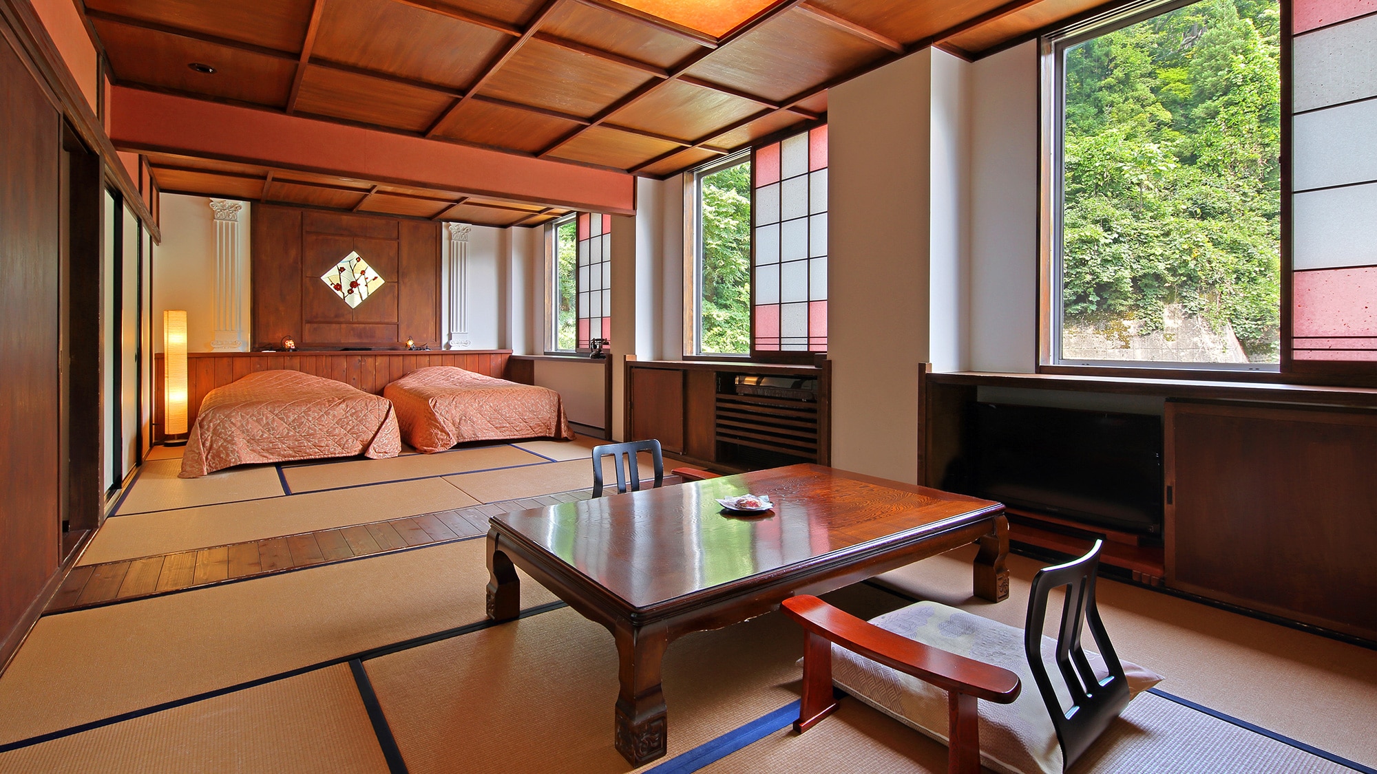 [(Mountain side non-smoking) Renovated romantic Japanese-Western room]