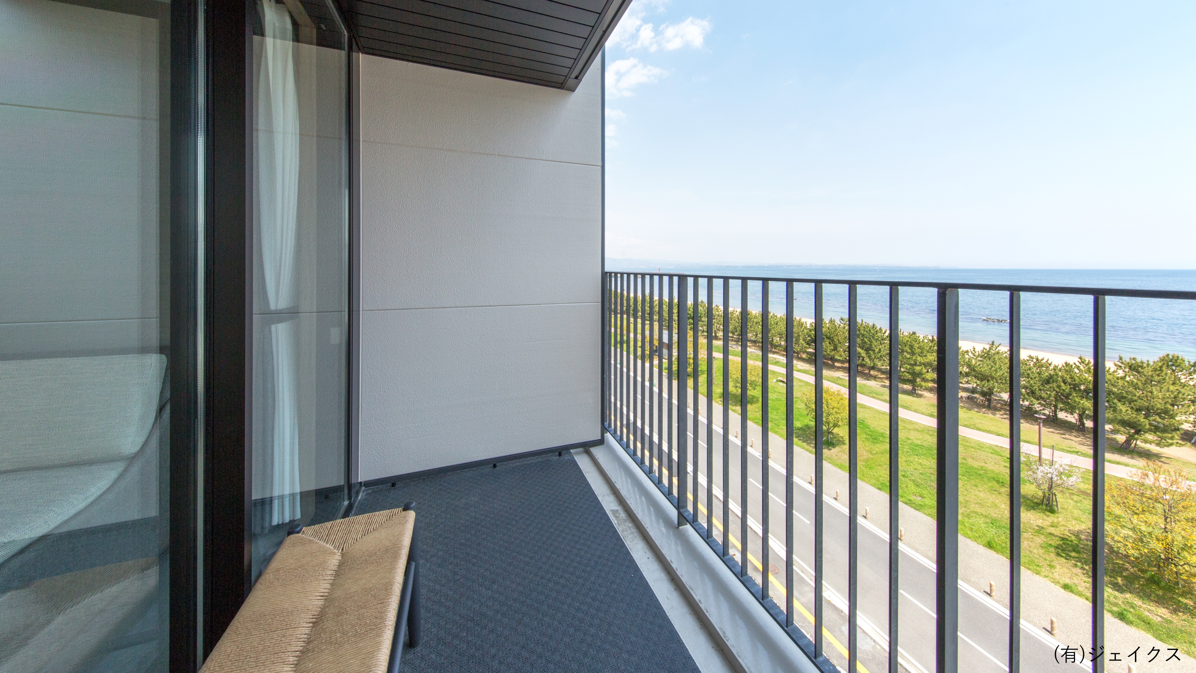 guest room balcony