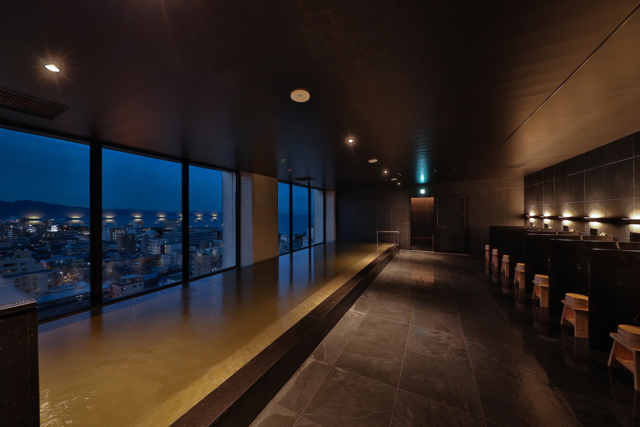 Top floor view large communal bath --Adjacent facility "Amanek Beppu Yurari"-