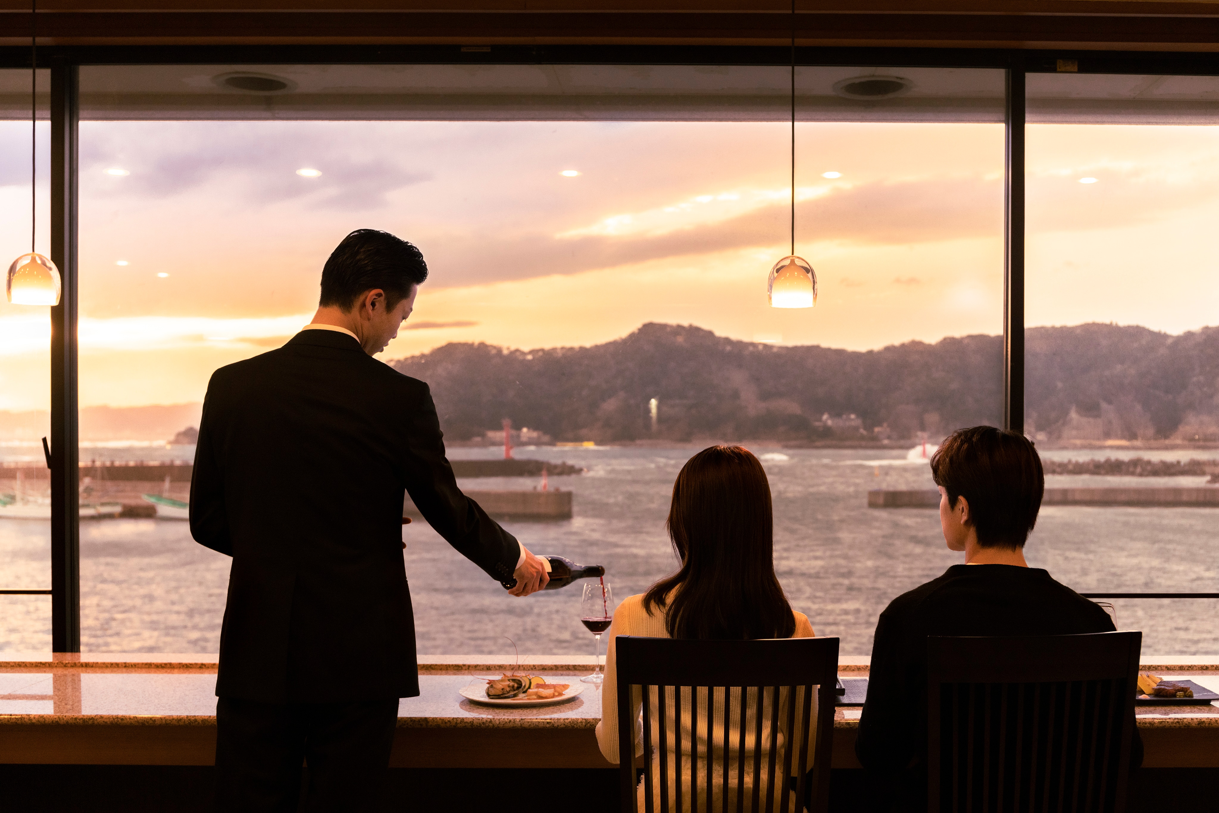 燒烤餐廳：調動五種感官的用餐體驗。