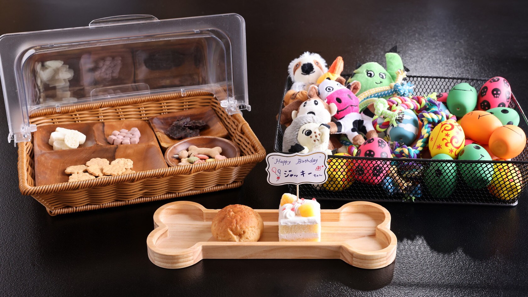 [Anniversary Plan] Includes your choice of dessert cart, a toy, and a commemorative photo.