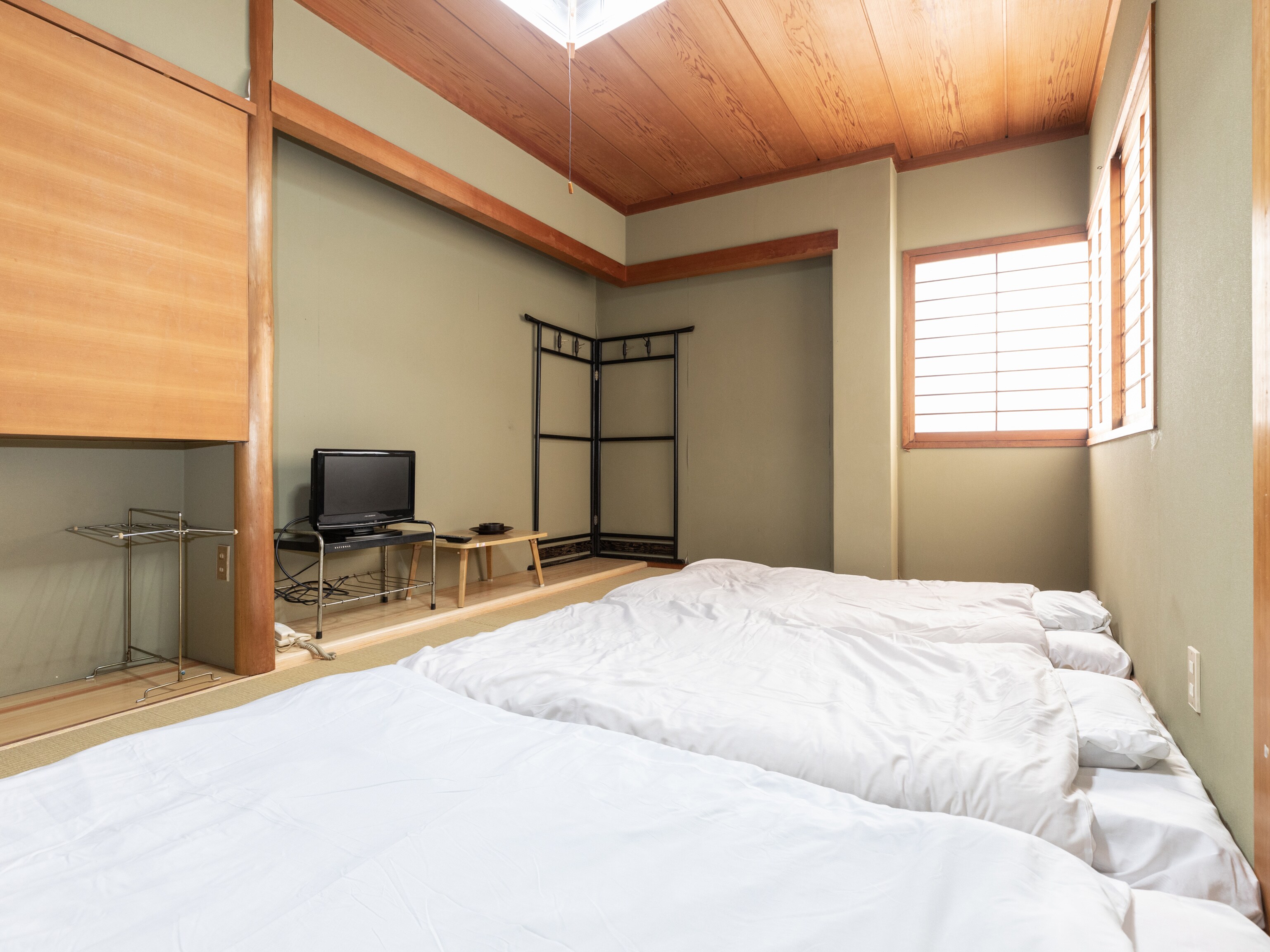 [Smoking] Japanese-style room for 1-3 people (no bath)