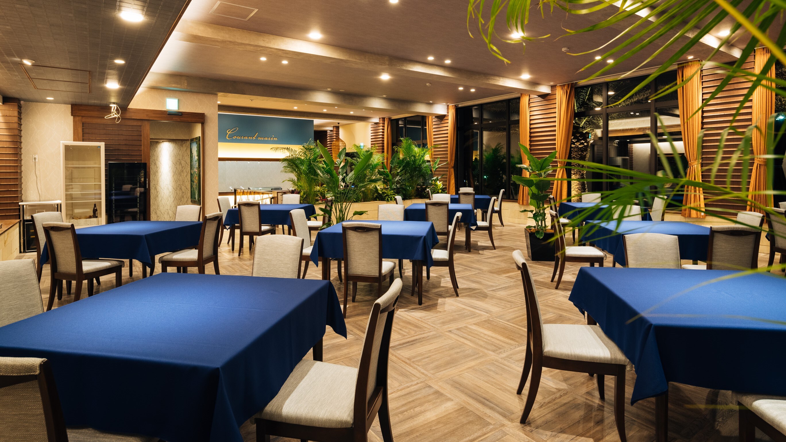 restaurant