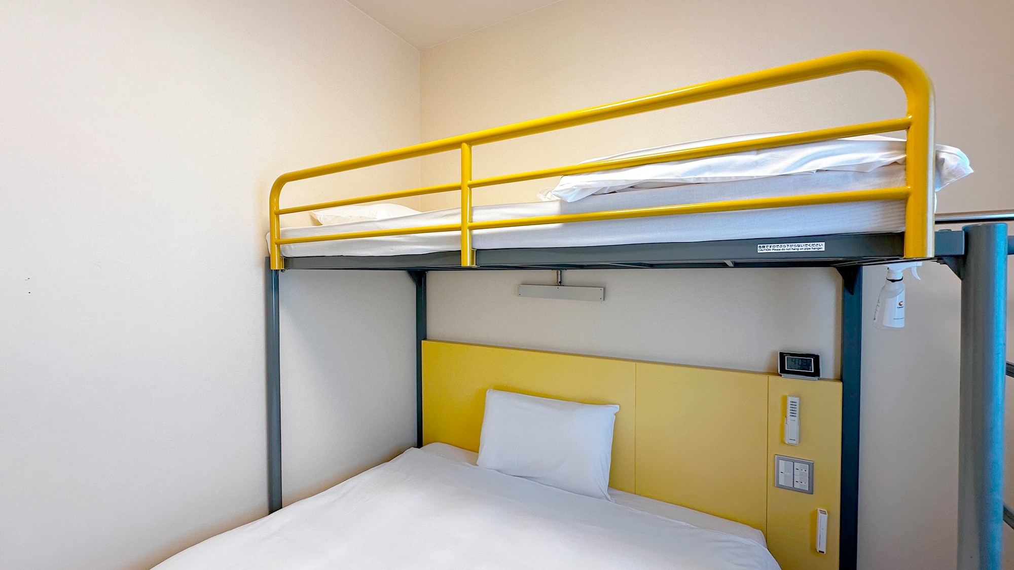 [2 beds] Double + loft bed ◆ 1 bed width 155cm x 1 + 1 bed width 90cm x 1 ◆ Area 15 square meters